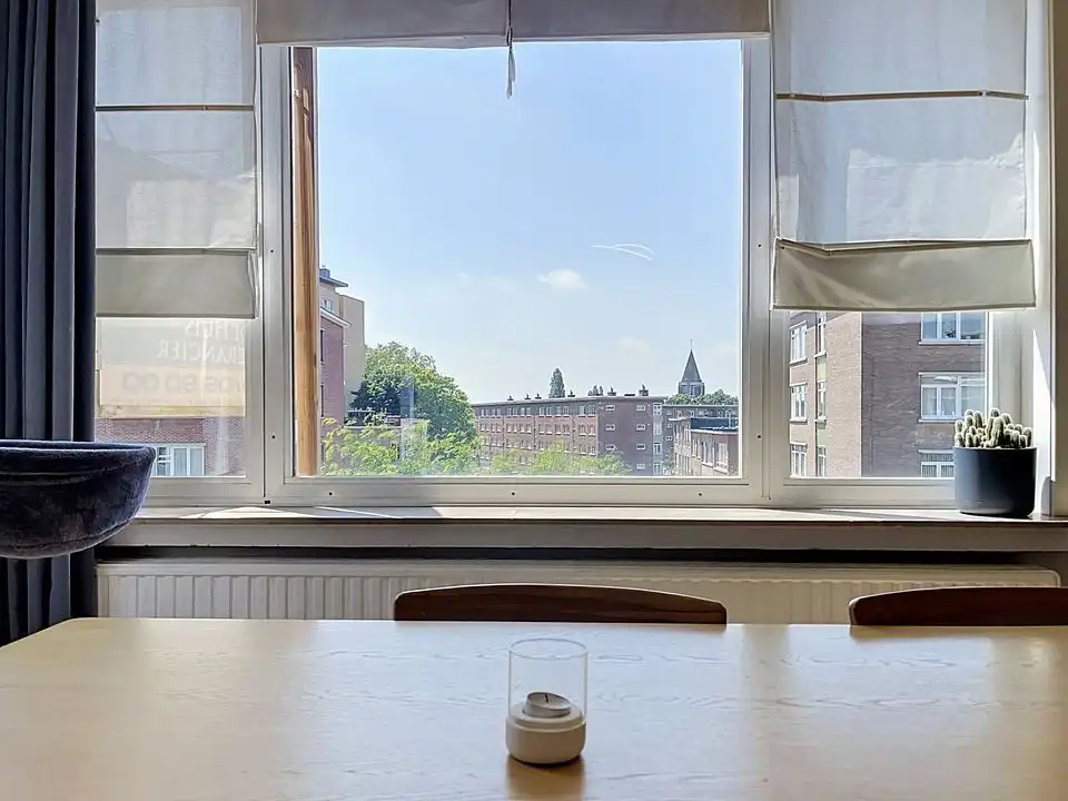 Lichtrijk en instapklaar 3-slaapkamerappartement (106 m²) met garage en gunstig EPC (B) op toplocatie in Wilrijk! foto 8