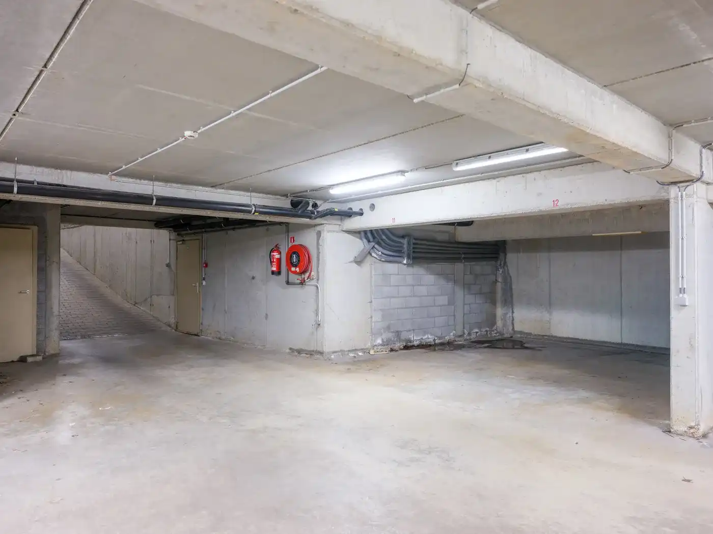 Staanplaats centrum Dentergem  foto {{pictureIndex}}