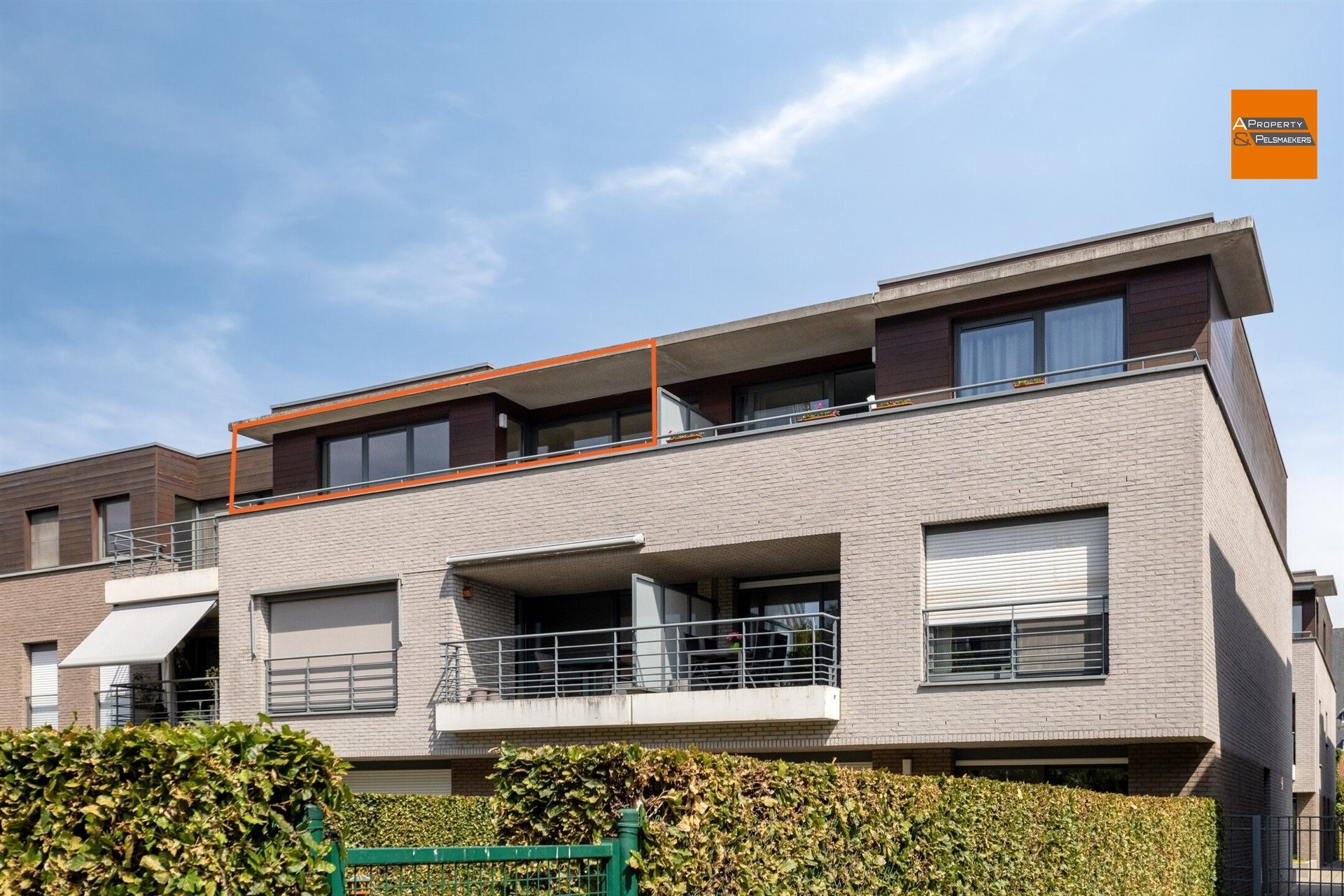 Appartement foto {{pictureIndex}}