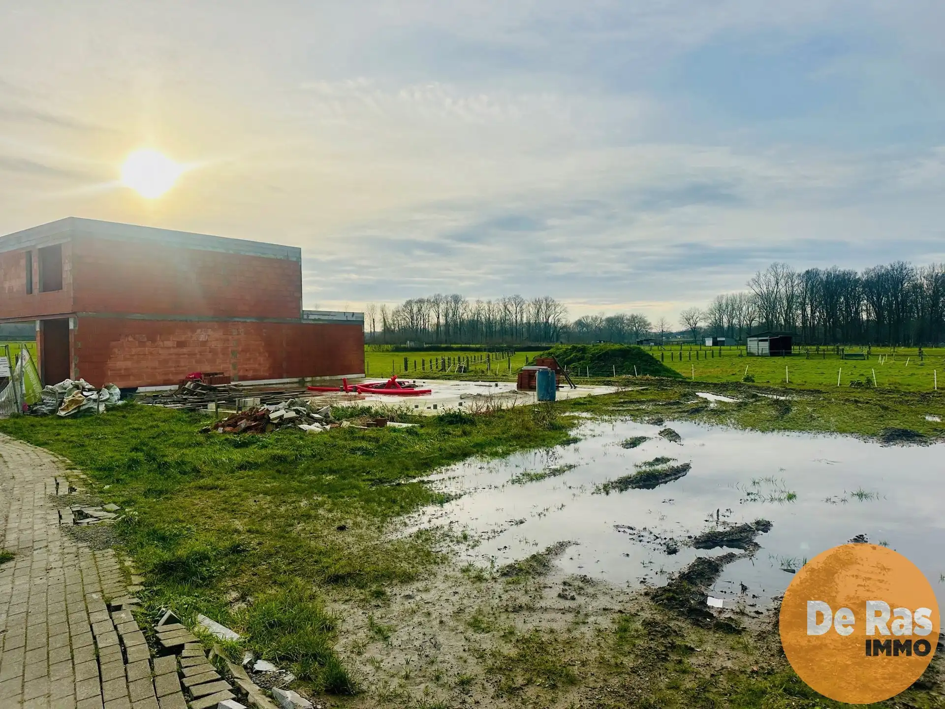 LEDE - Landelijk gelegen bouwgrond, halfopen bebouwing/Lot 1 foto {{pictureIndex}}