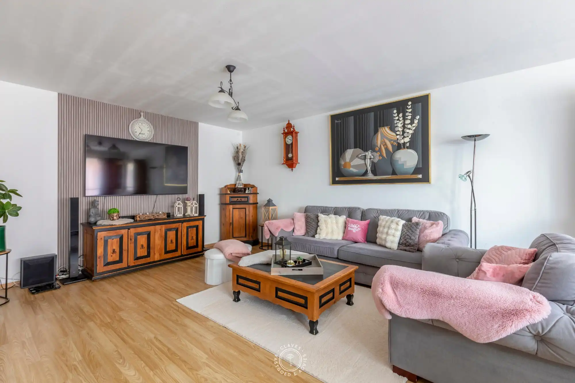 Centraal gelegen 3-slpk-appartement met terras en autostaanplaats foto 3