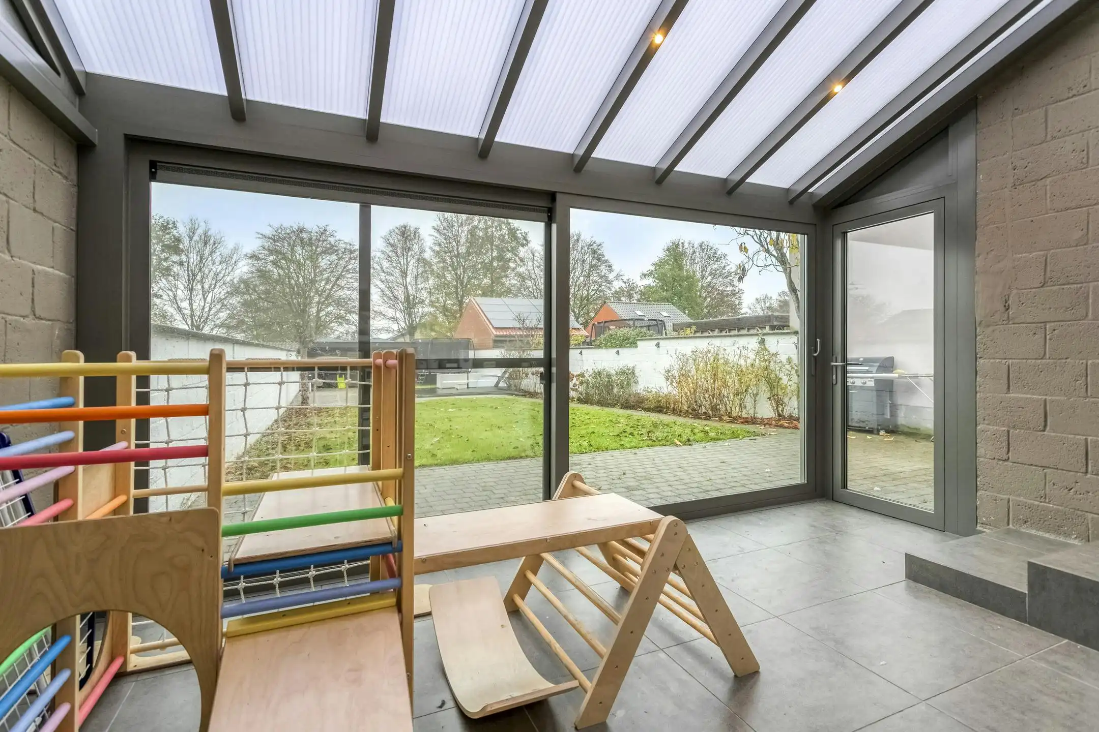 Energiezuinige woning te koop in Ieper met 5 kamers foto 11