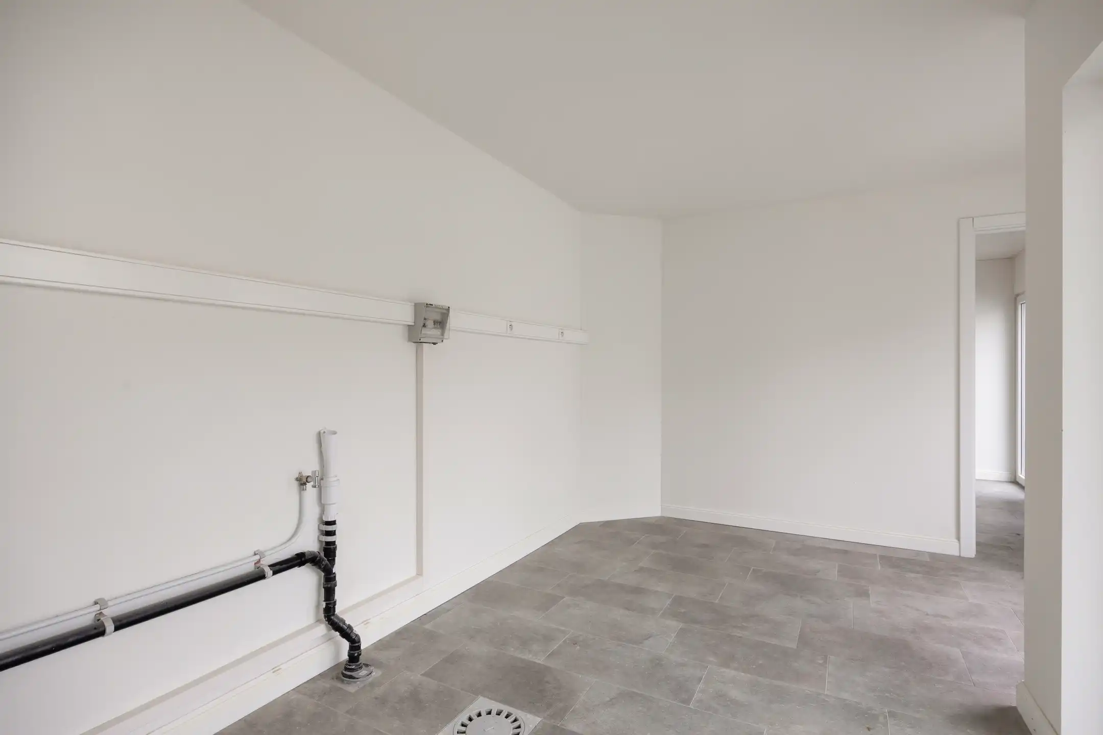 Ruime instapklare HOB met 4 slpks, tuin en garage foto 12