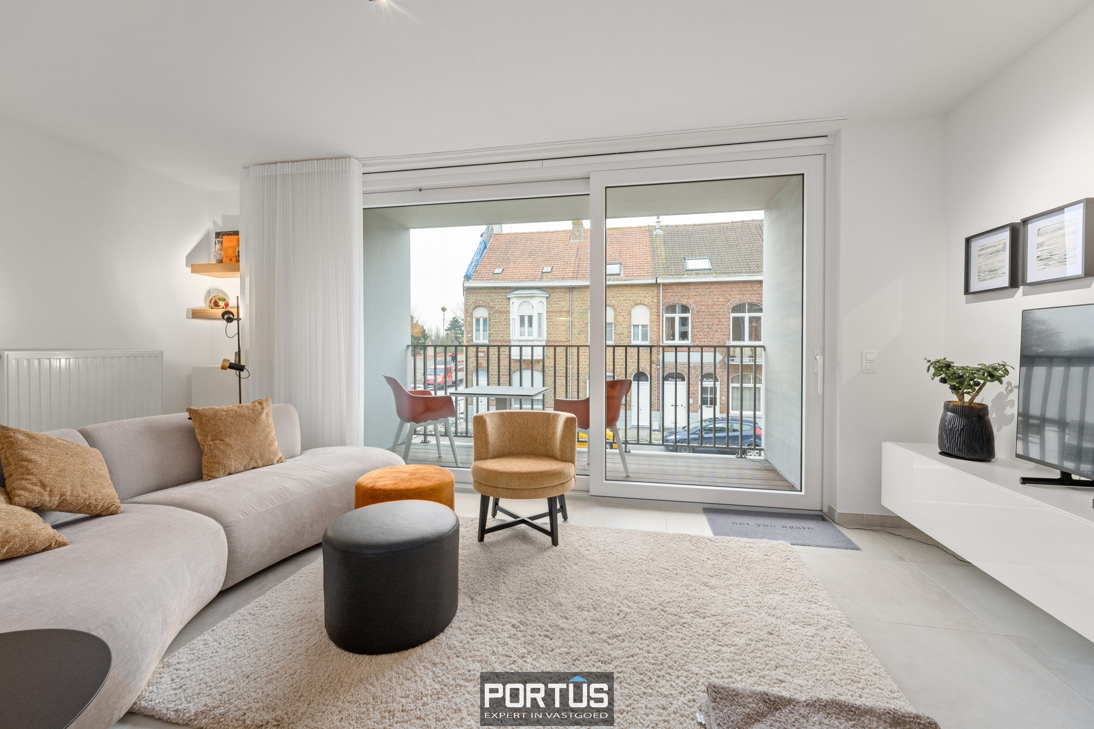 Recent en instapklaar appartement te koop te Lombardijde foto 2