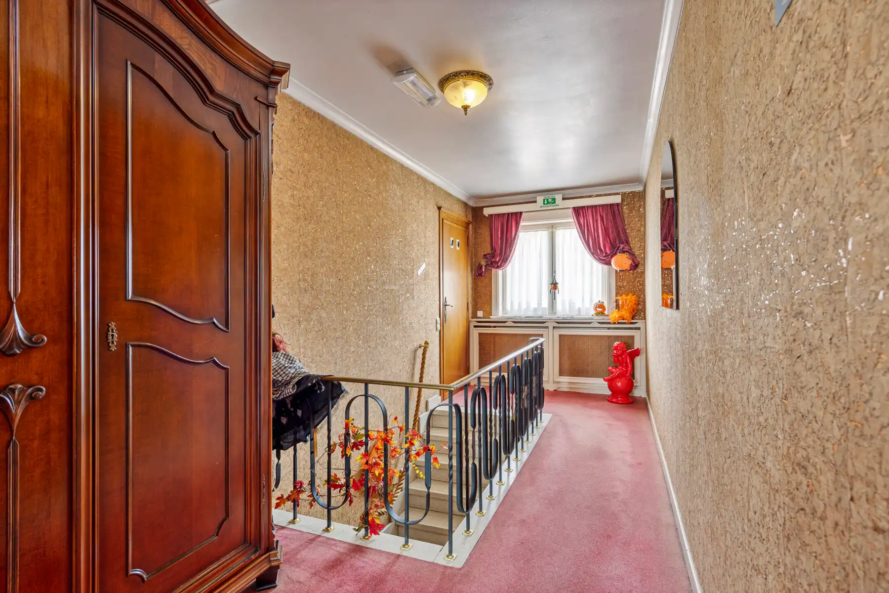 WONING MET 9 KAMERS en 9 BADKAMERS foto 38