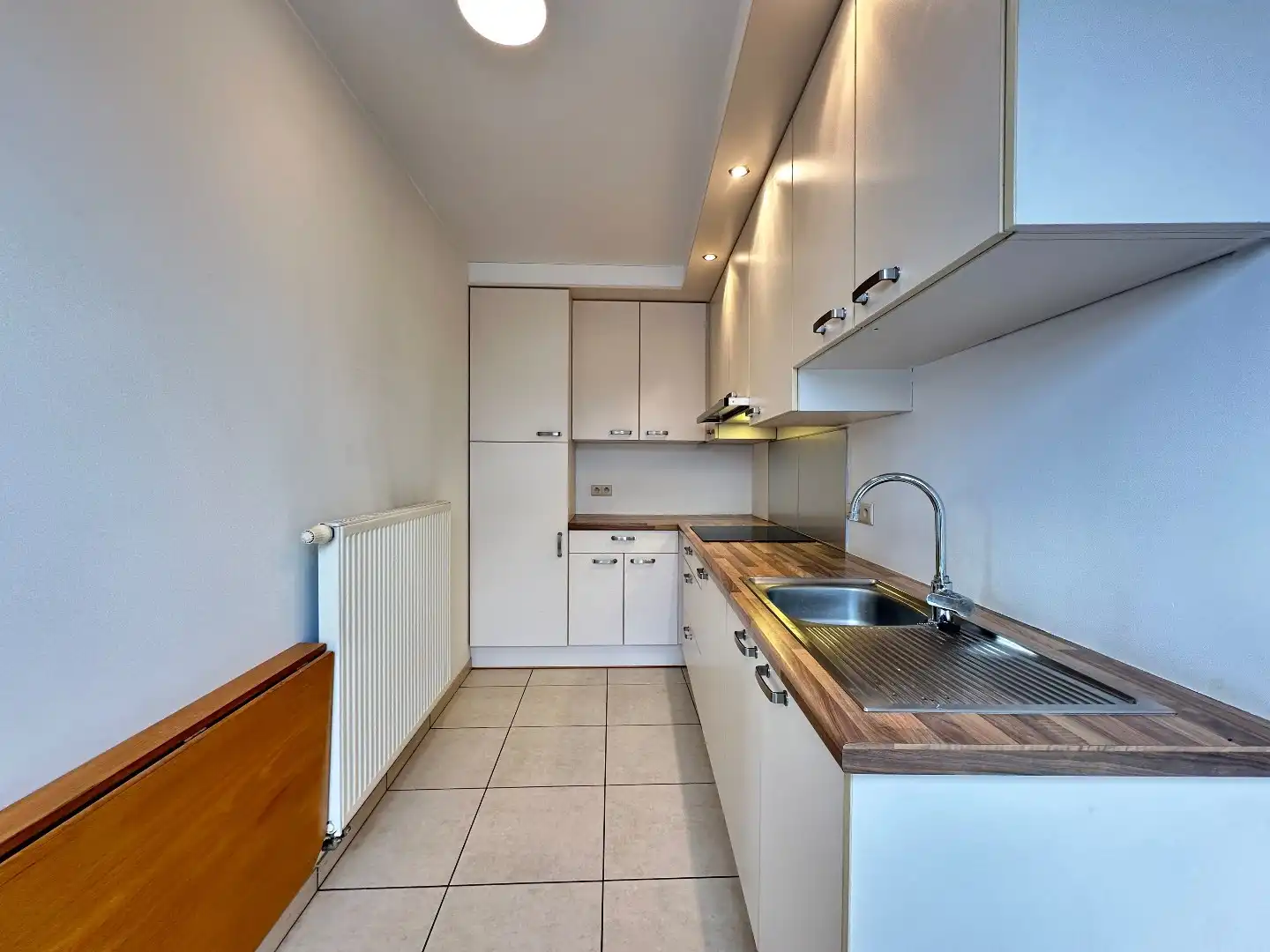 Ruim Duplexappartement met 2 slaapkamers en groot terras te Nerem (Tongeren) foto 5