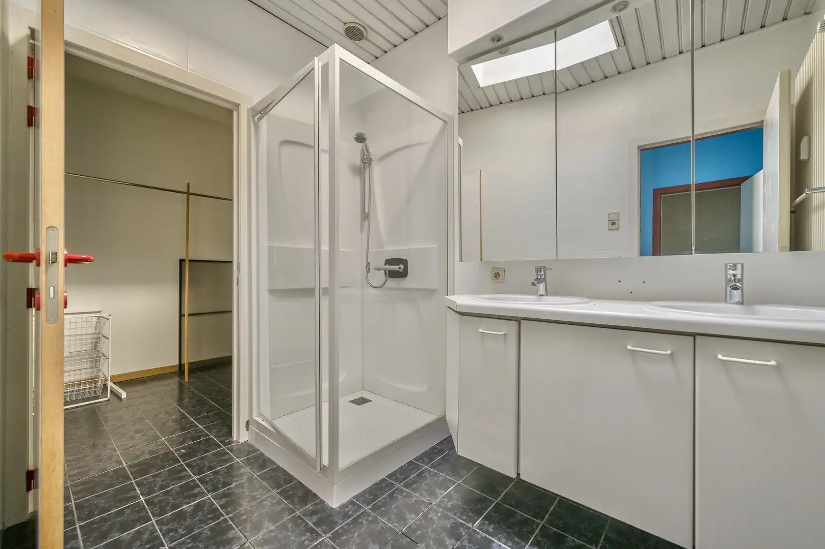 Handelspand met ruim appartement te huur in het hart van Bornem foto 15