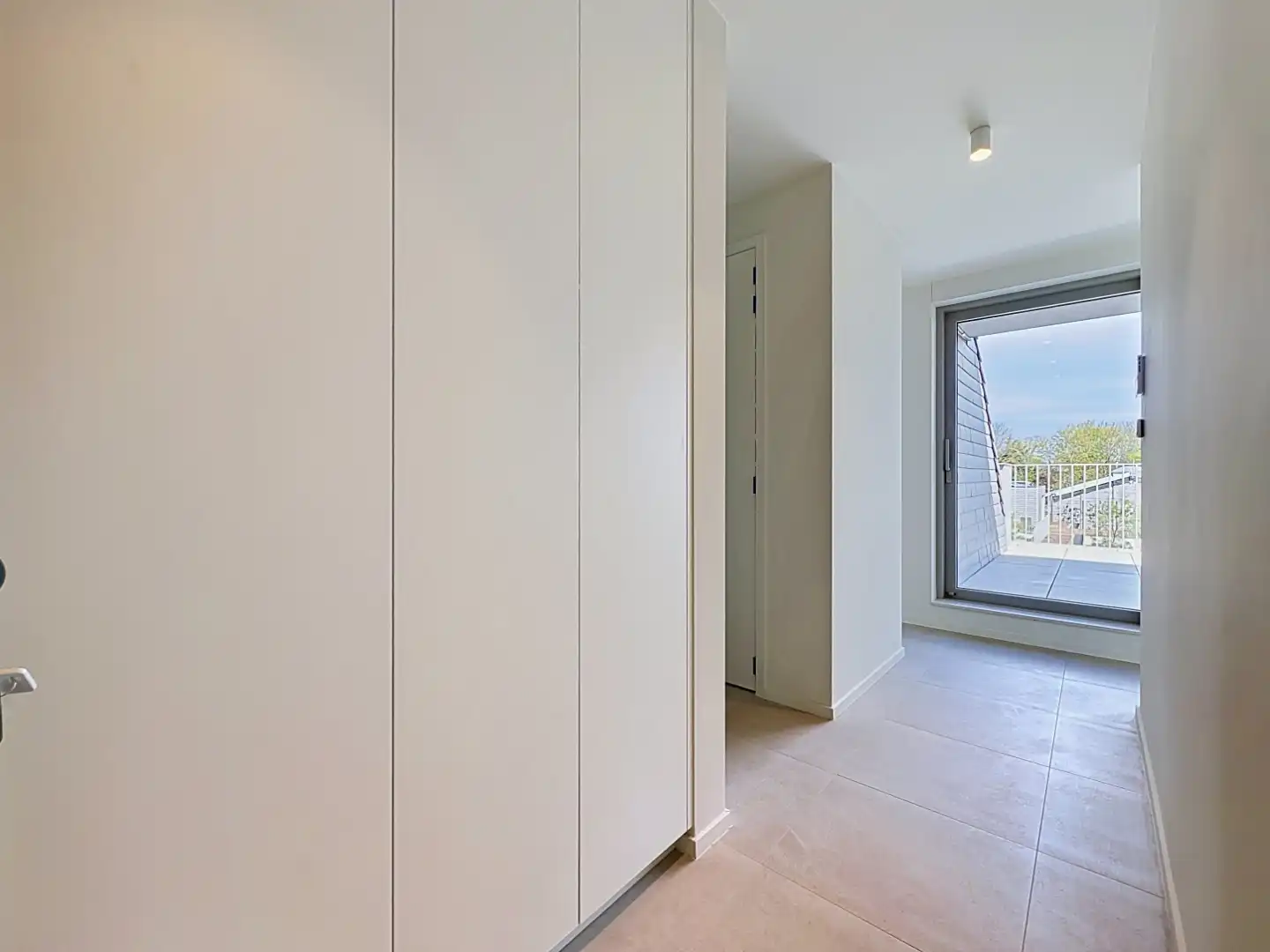 Ruim hoekappartement te Sint-Idesbald. foto 6