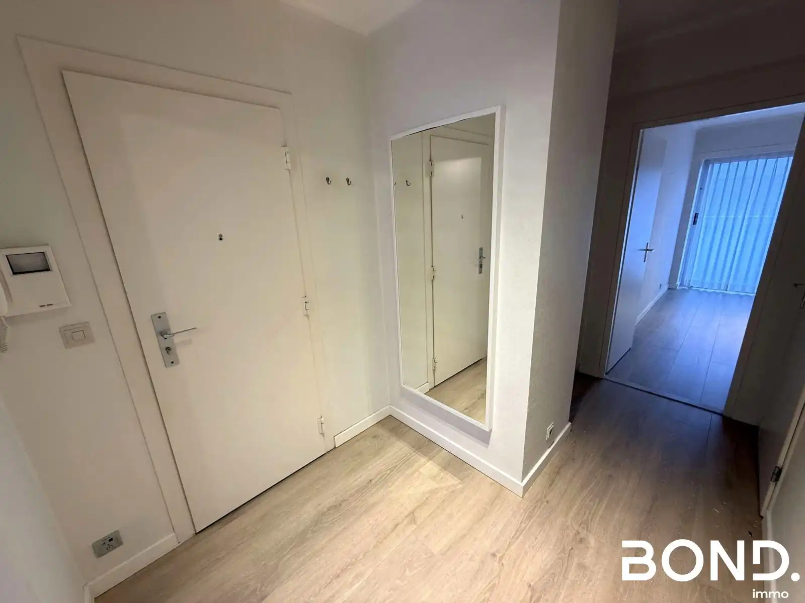 Instapklaar app met 2 kamers terras en ondergrondse parking foto 8