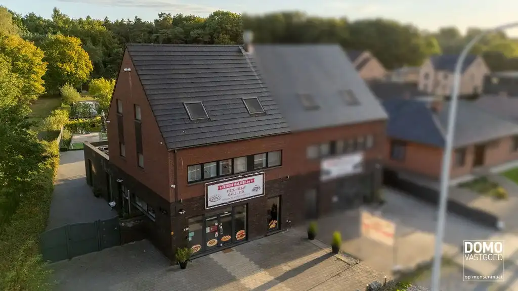 Gebouw te koop Diestersteenweg 315 - - 3510 Hasselt