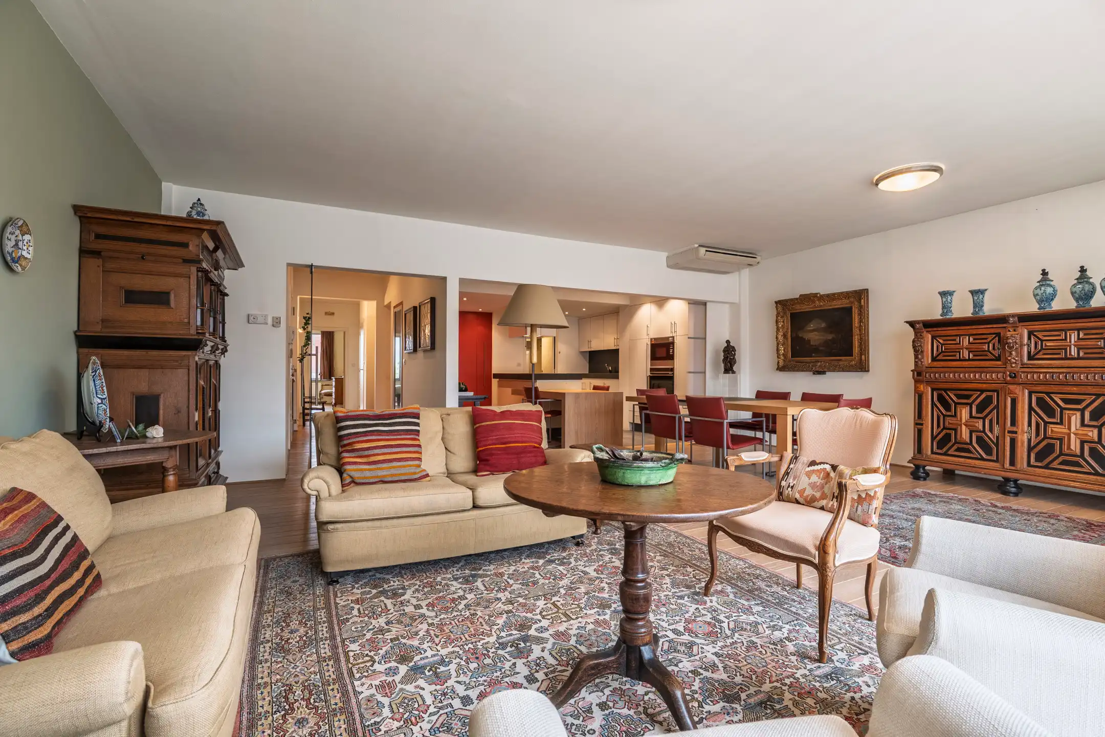 Instapklaar appartement van ca. 144 m² met garage foto 4