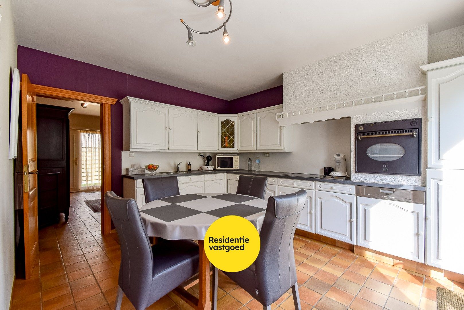 Ruime villa met 4 slaapkamers foto 9