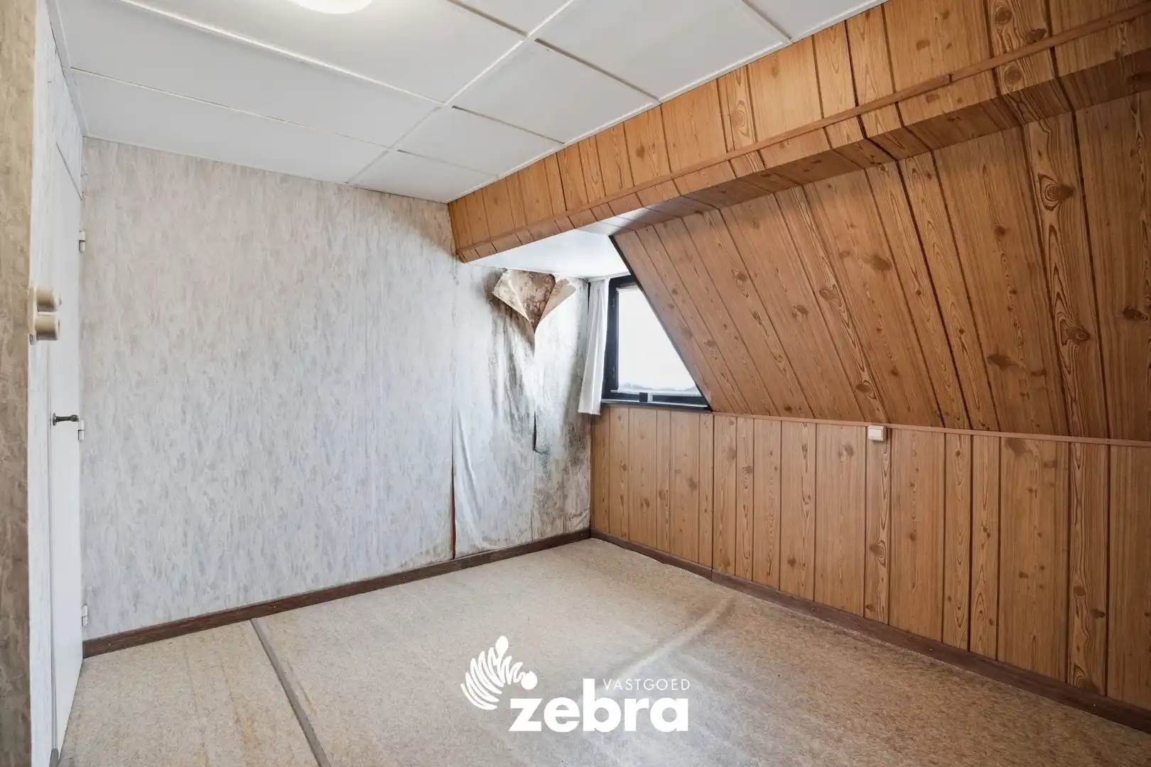 Te renoveren woning met garage op ruim perceel te Pittem! foto 16
