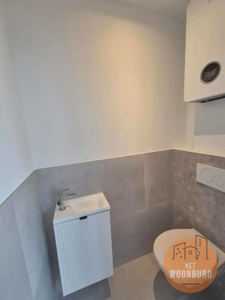 Nieuwbouw penthouse met 3 slpks, terras en kelder foto 14