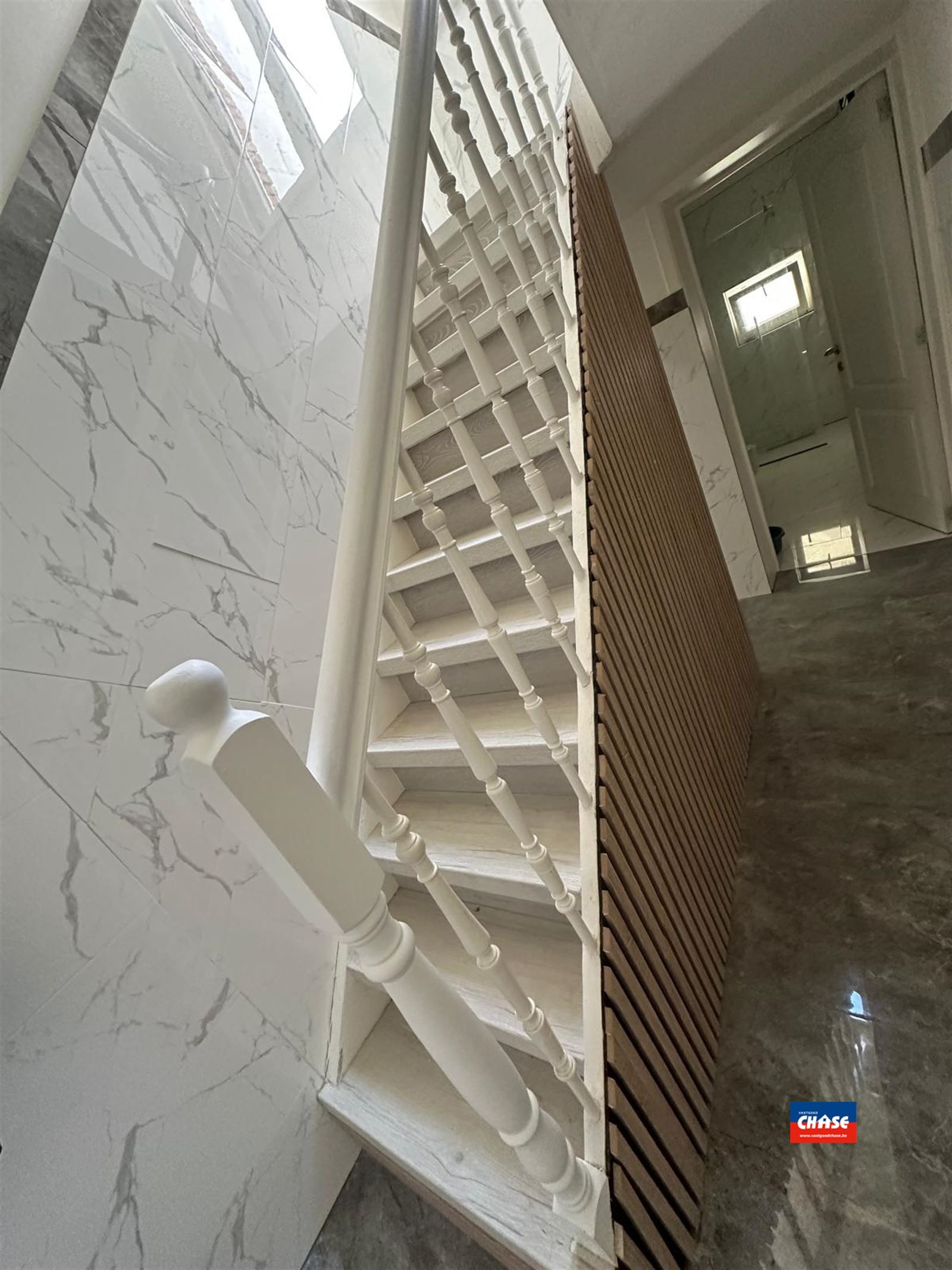 Gerenoveerde rijwoning met 2 slaapkamers en stadstuin foto 7
