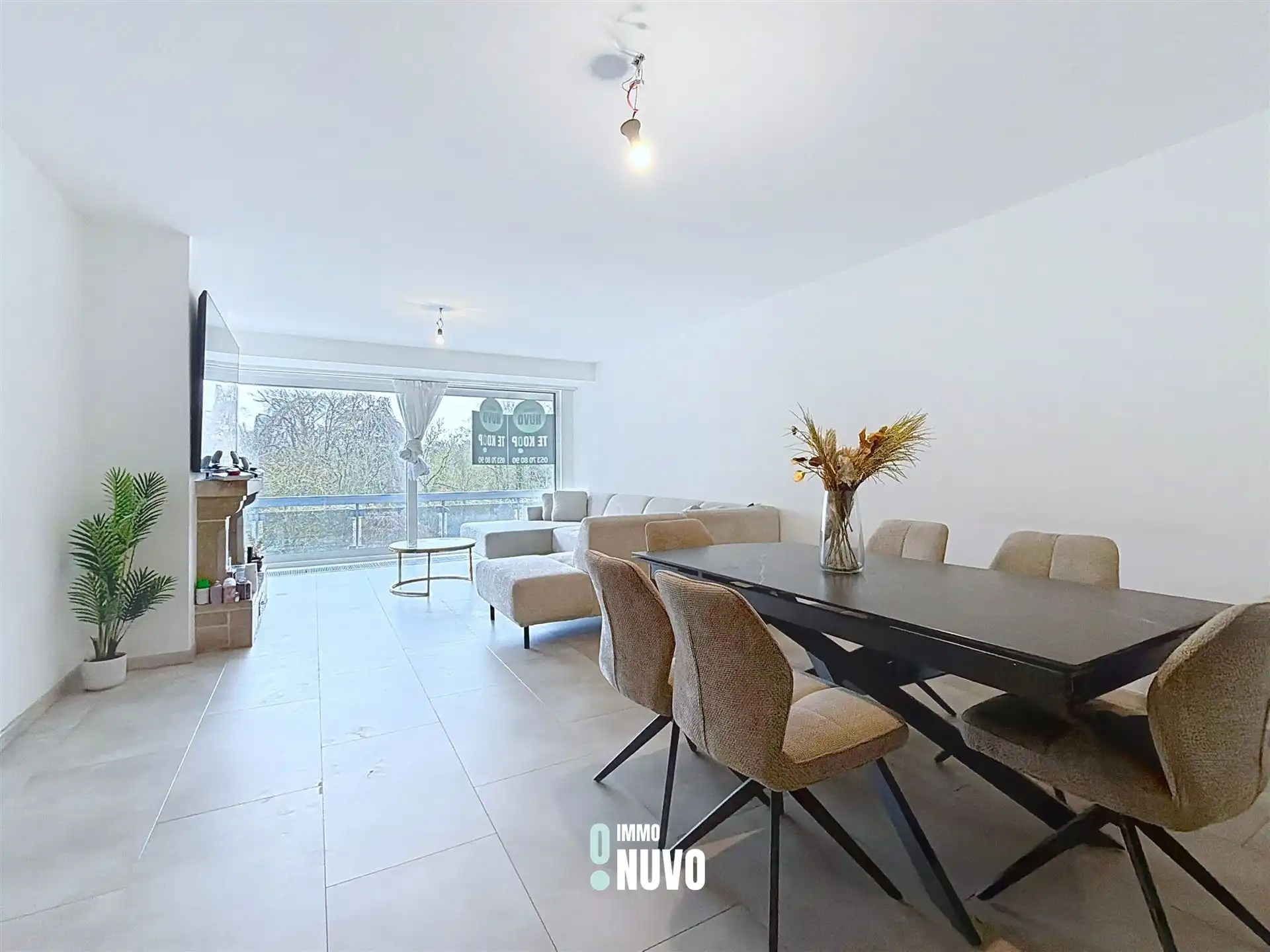 Appartement foto {{pictureIndex}}