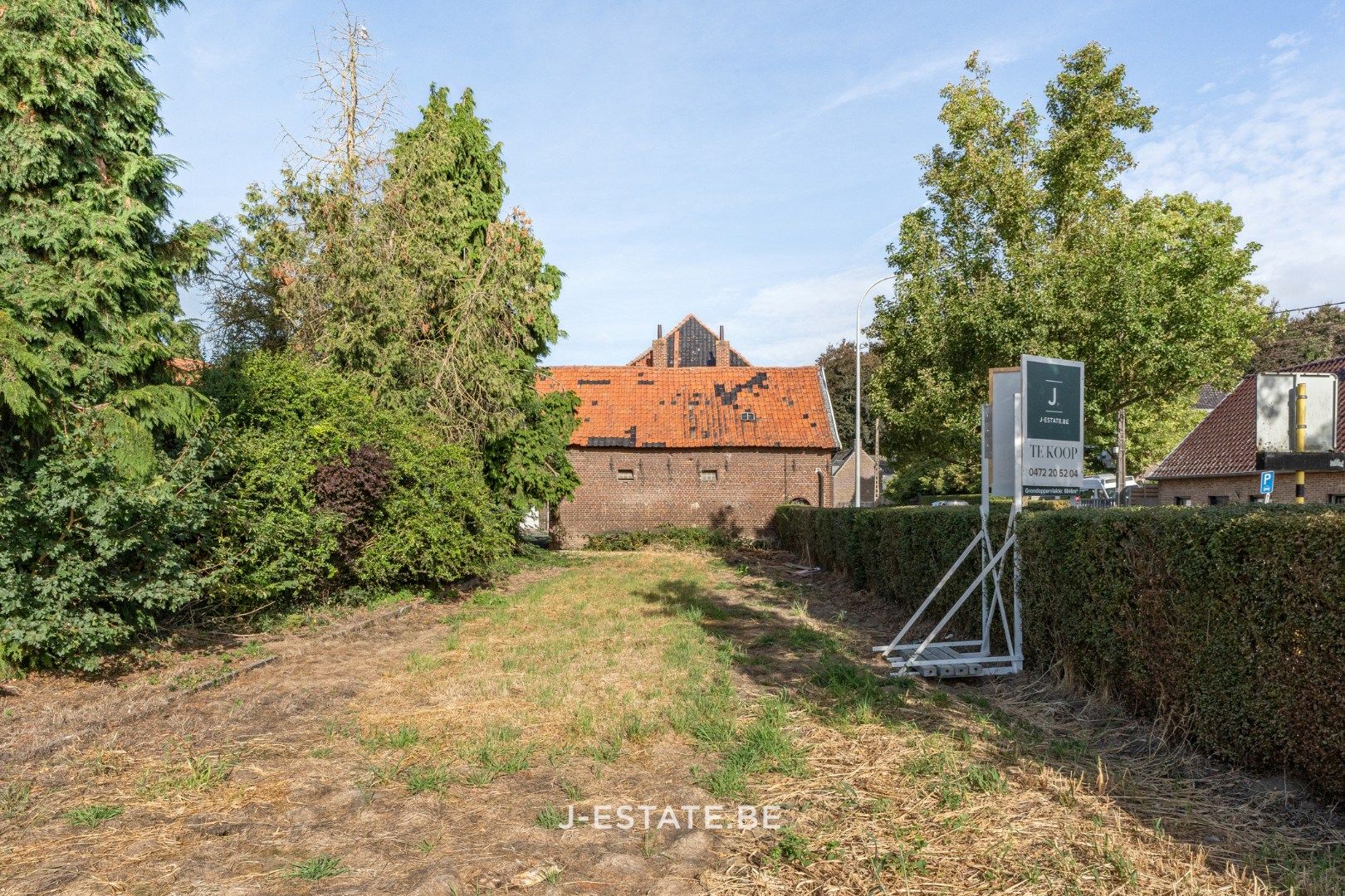 Authentieke vierkantshoeve met binnenplaats, bijgebouwen en prachtig uitzicht foto 17