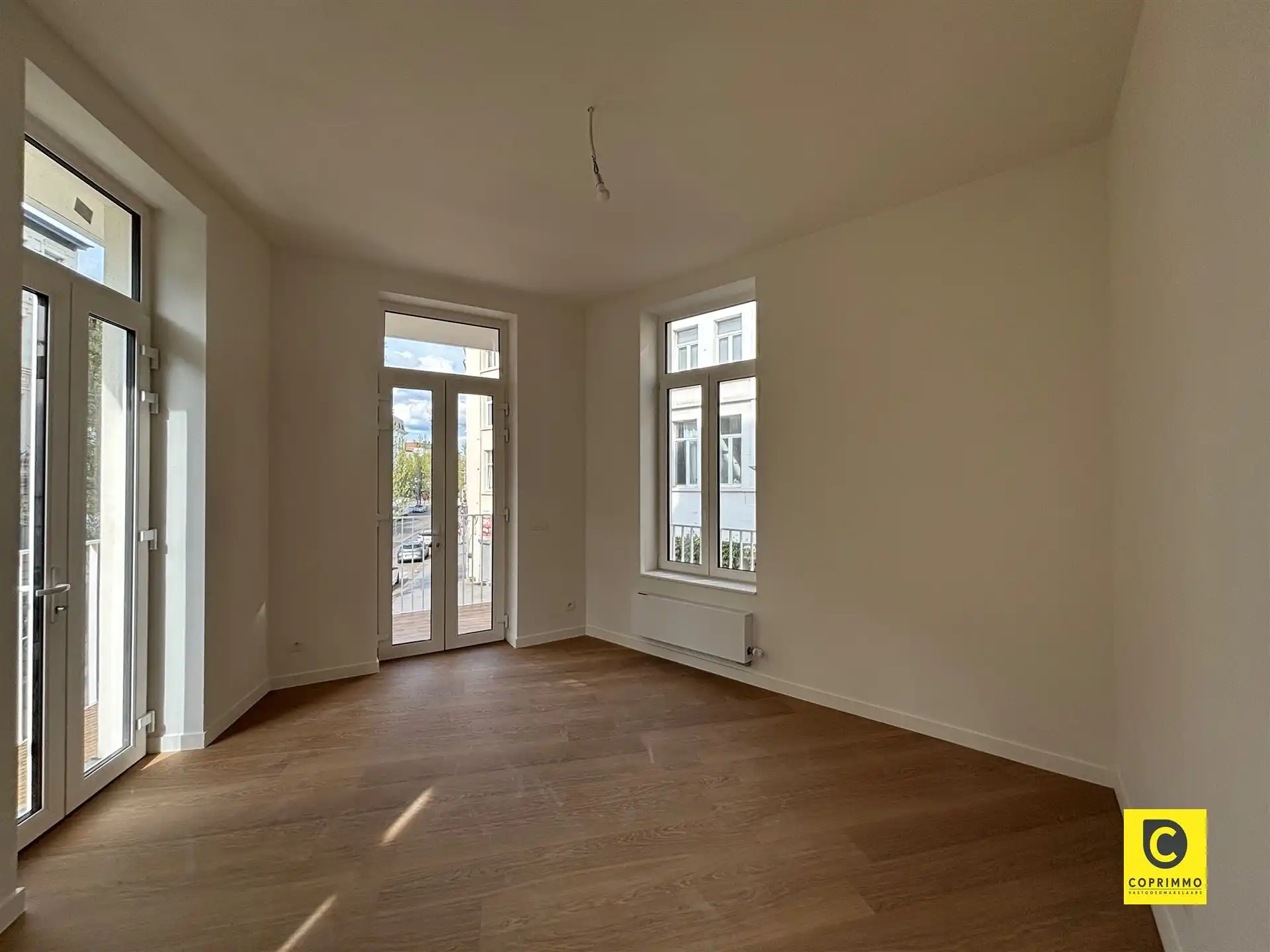 Gerenoveerd 2 slp app met terras! foto 3