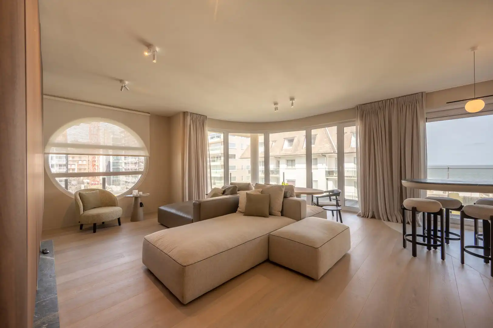 Instapklaar appartement met frontaal zeezicht in het Zoute. foto 7