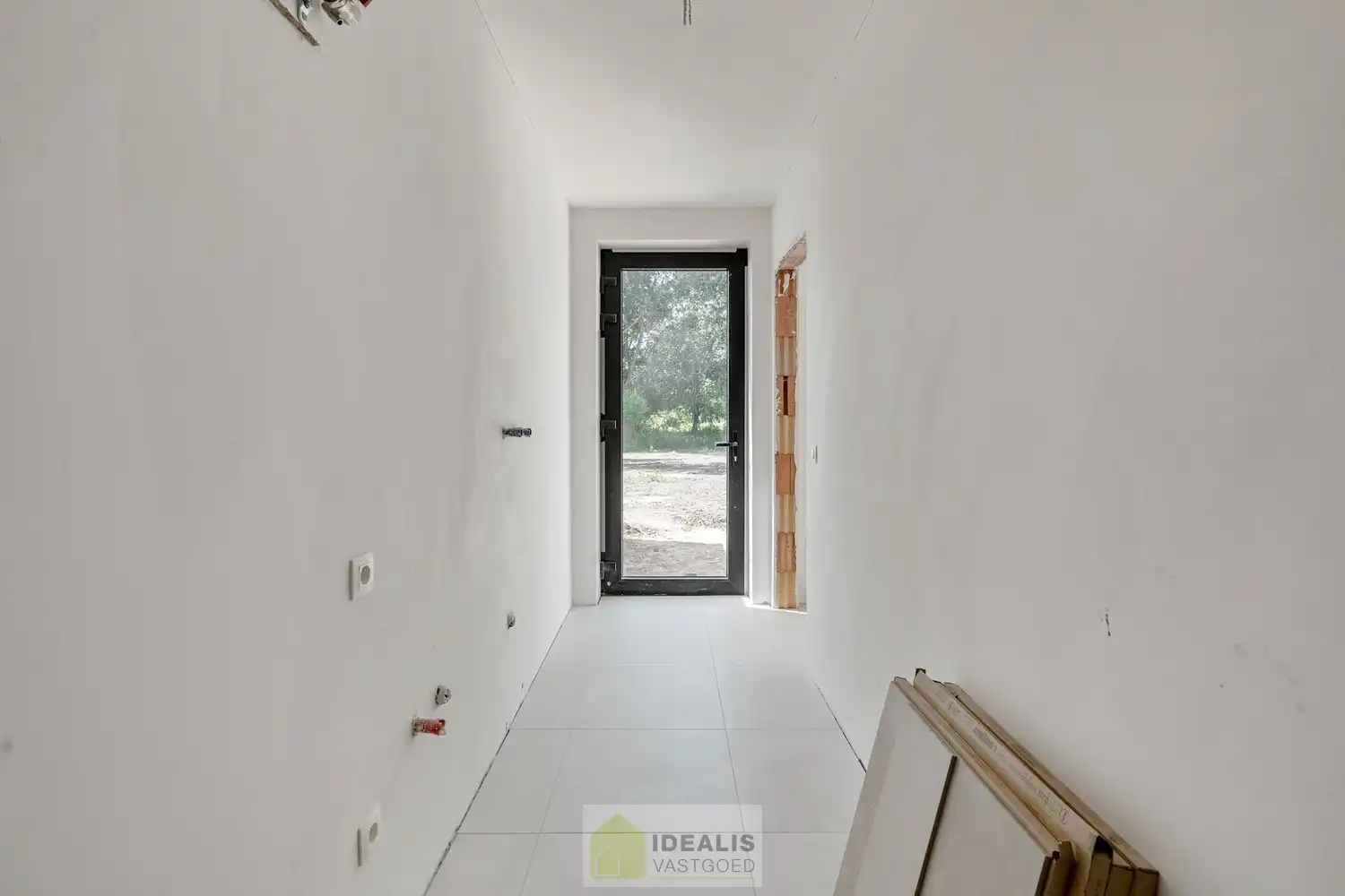 PRACHTIGE NIEUWBOUWWONING (GRONDAANDEEL €156.000 + 12% REGISTRATIERECHTEN EN CONSTRUCTIE €284.000 + 21% BTW) MET EEN HEERLIJK LICHTRIJKE WOONKAMER MET OPEN KEUKEN, RUIME BERGING, 3 SLAAPKAMERS foto 20