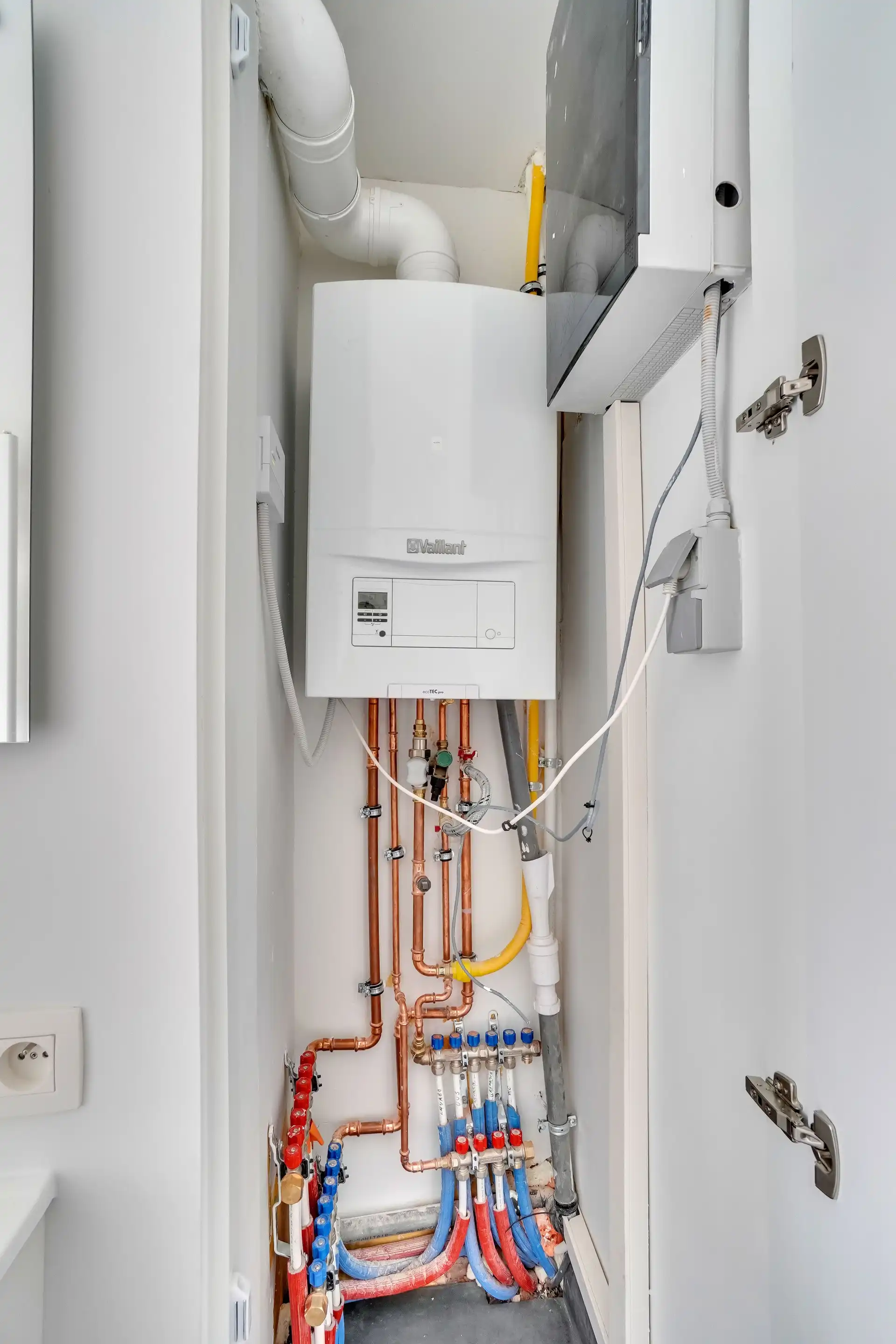 Stijlvol gerenoveerd 2 slaapkamer app. in het centrum Hasselt foto 18