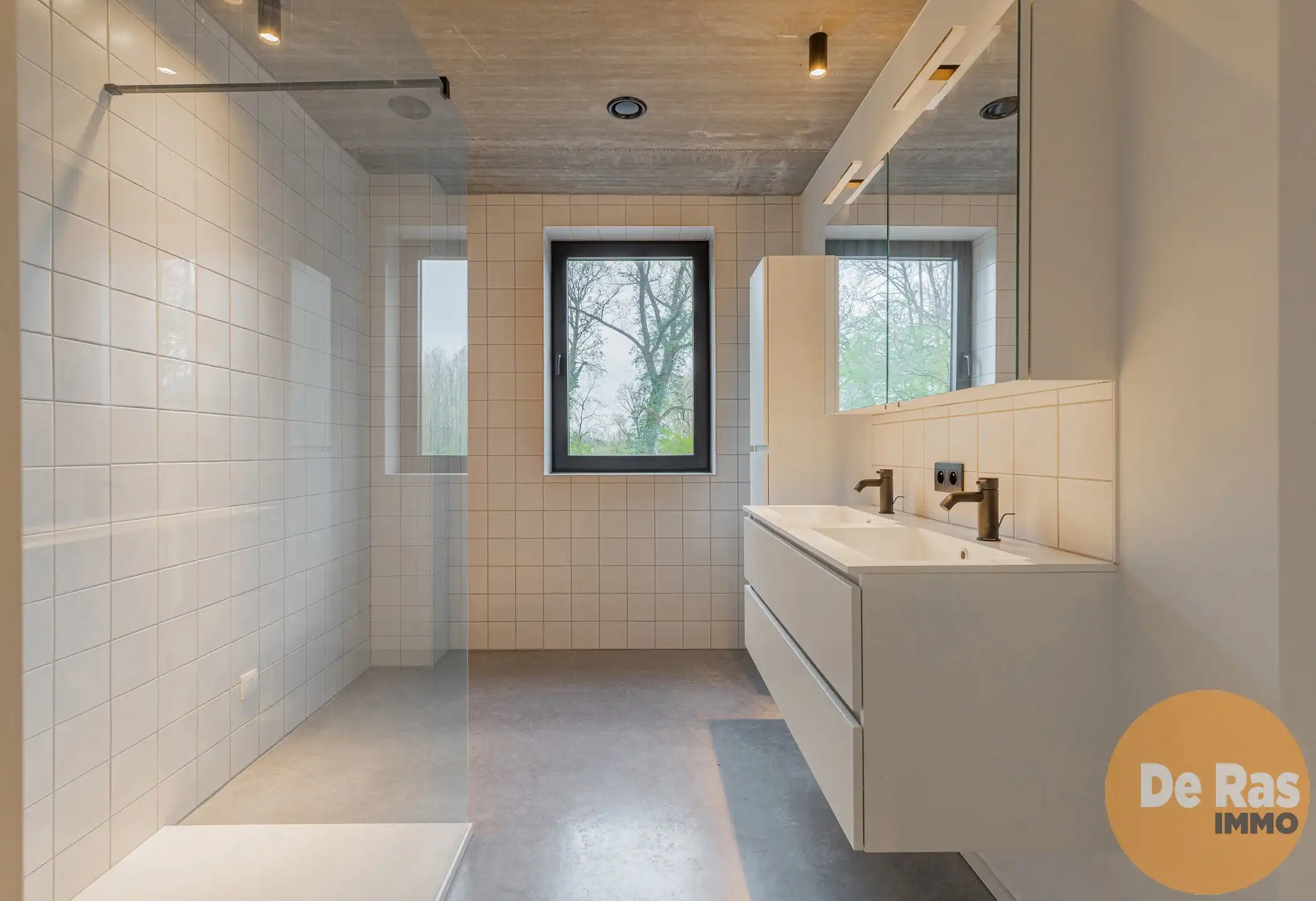 VLIERZELE - Nieuwbouwwoning in moderne betonarchitectuur foto 15