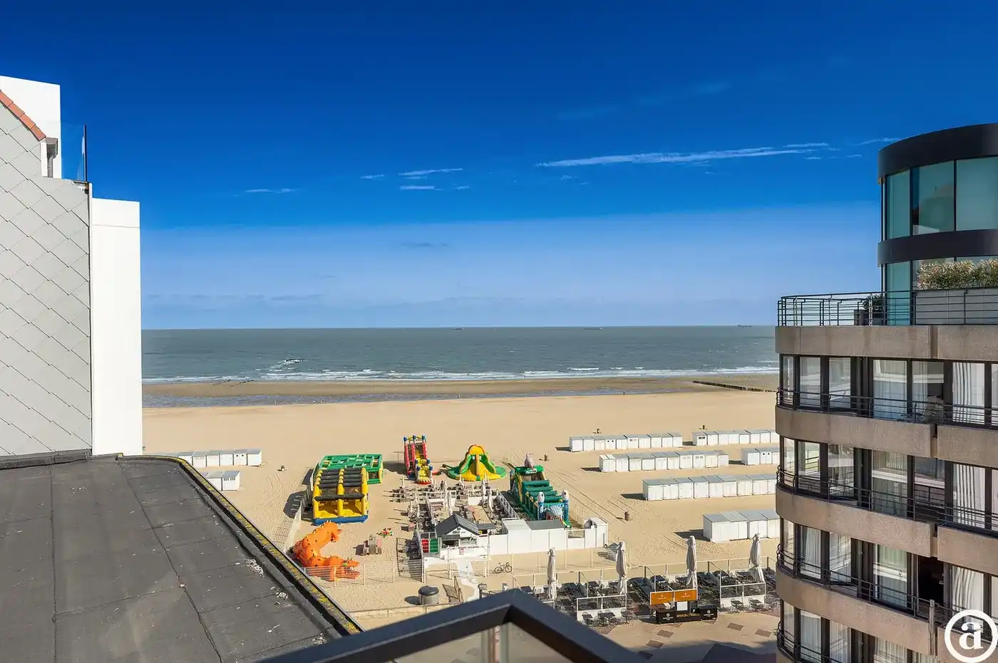 Nieuwbouw duplexappartement met prachtig zijdelings zeezicht foto 7