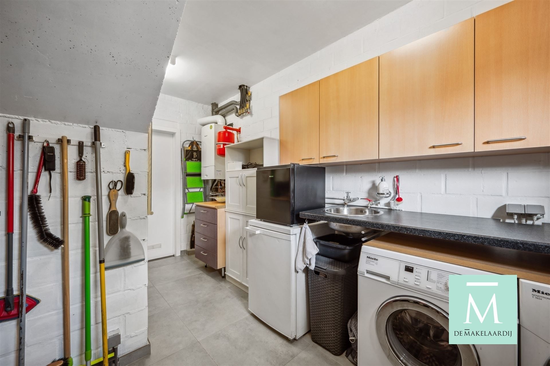 Energiezuinige woning met aangename tuin en garage foto 13