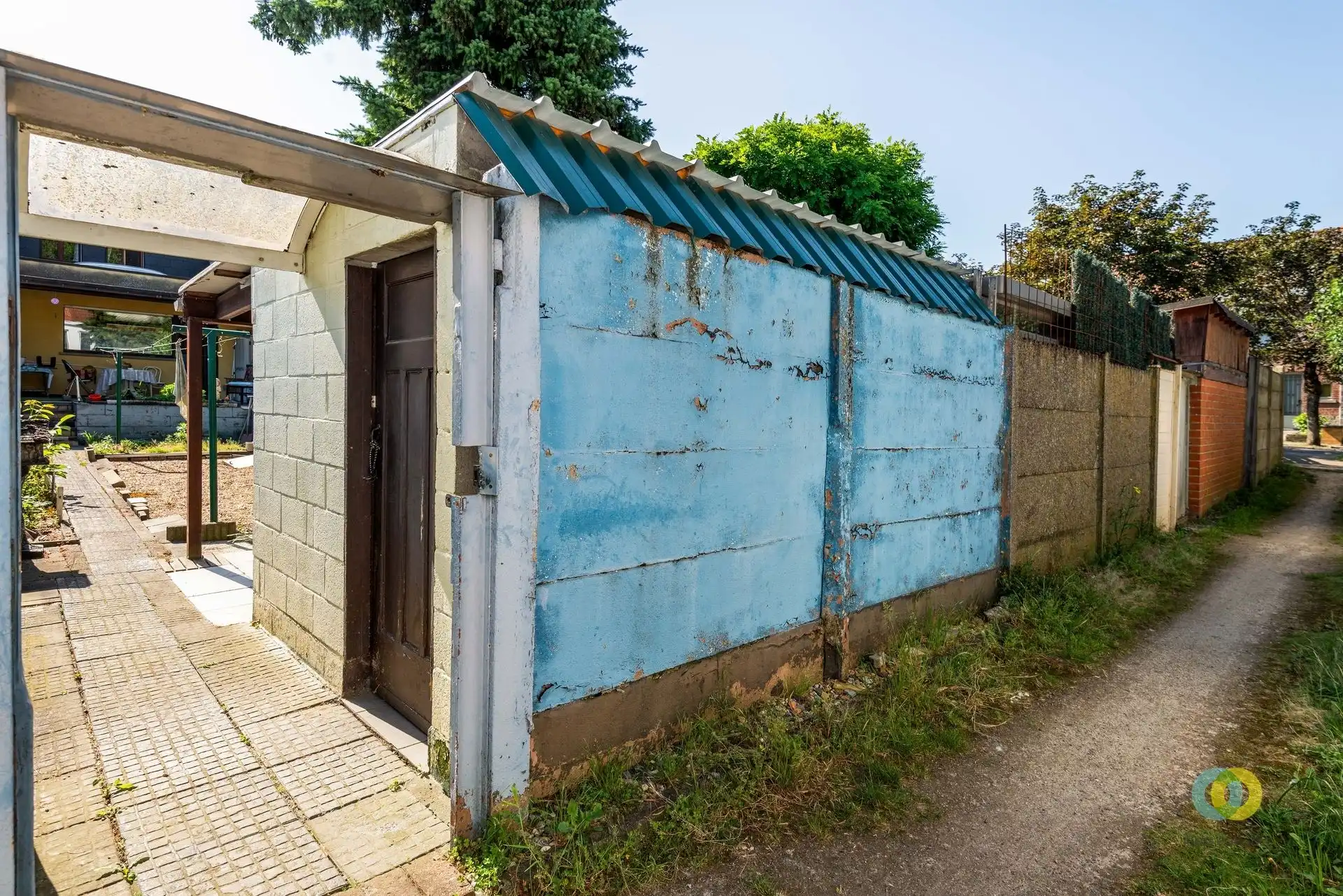 Woning met staanplaats en tuin foto 6