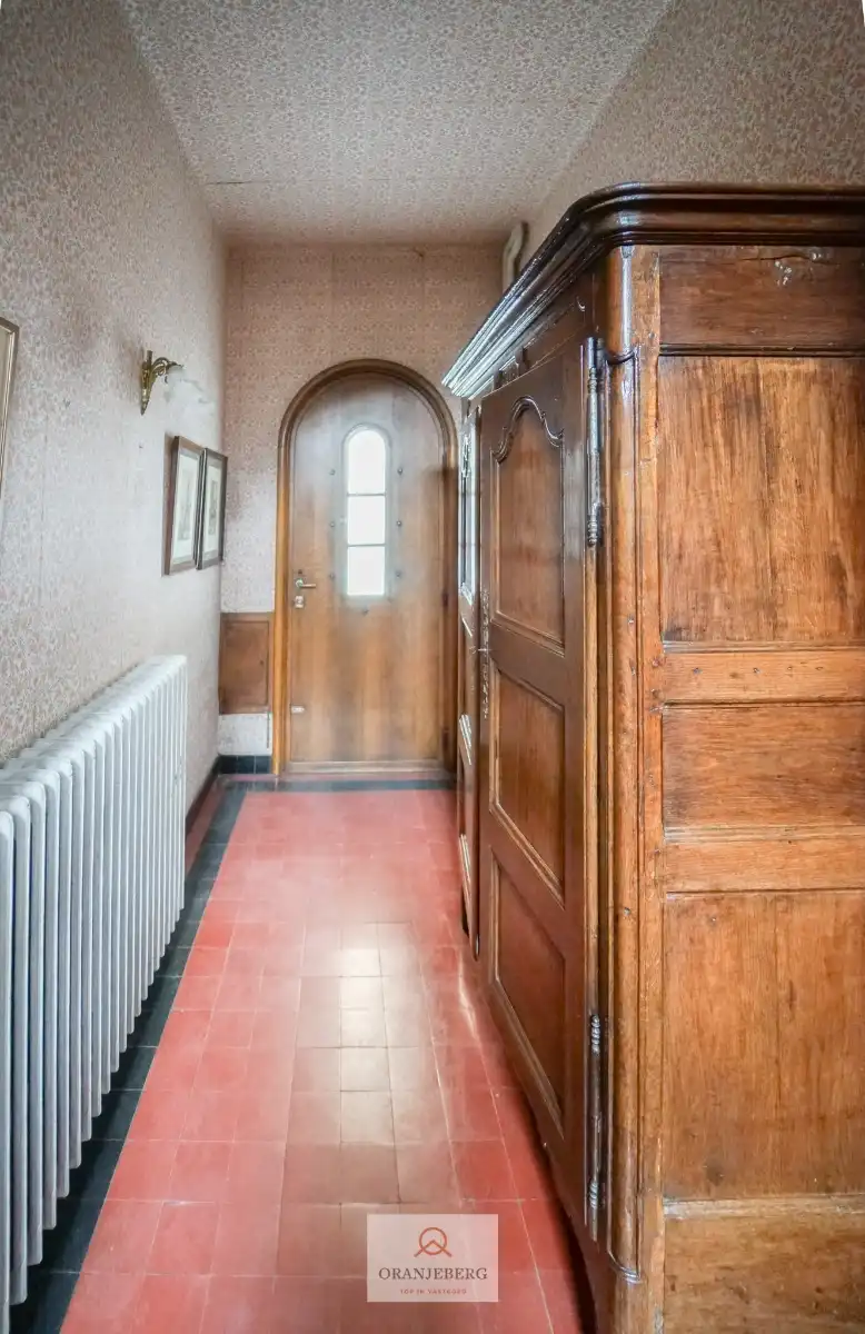 Charmante op te frissen woning met stadstuin! foto 5
