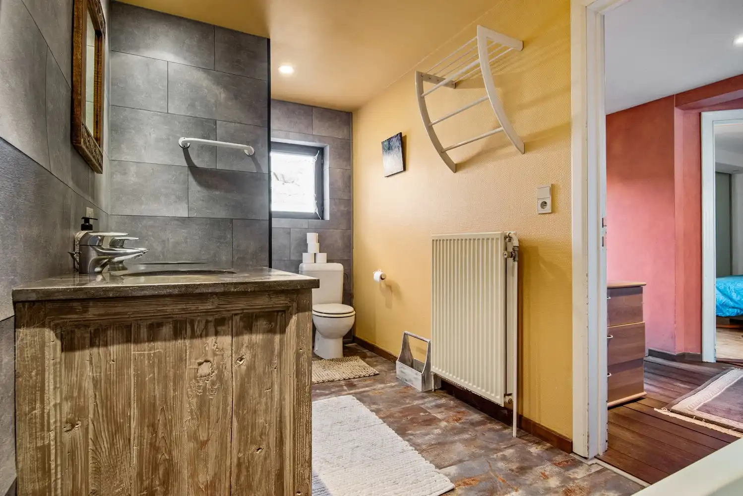 Handelshuis met ruime woning en zwembad te Koningshooikt foto 15