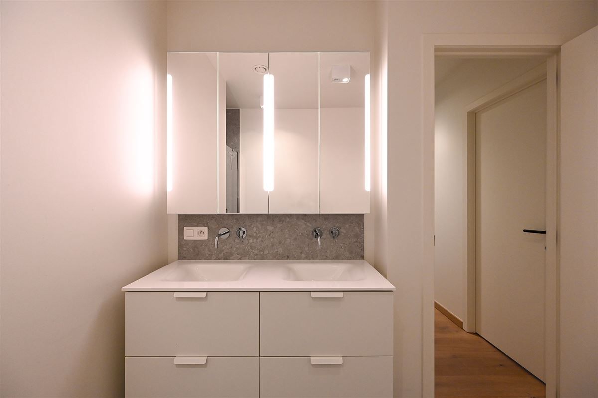 Gemeubeld appartement met 2 terrassen en Scheldezicht foto 18