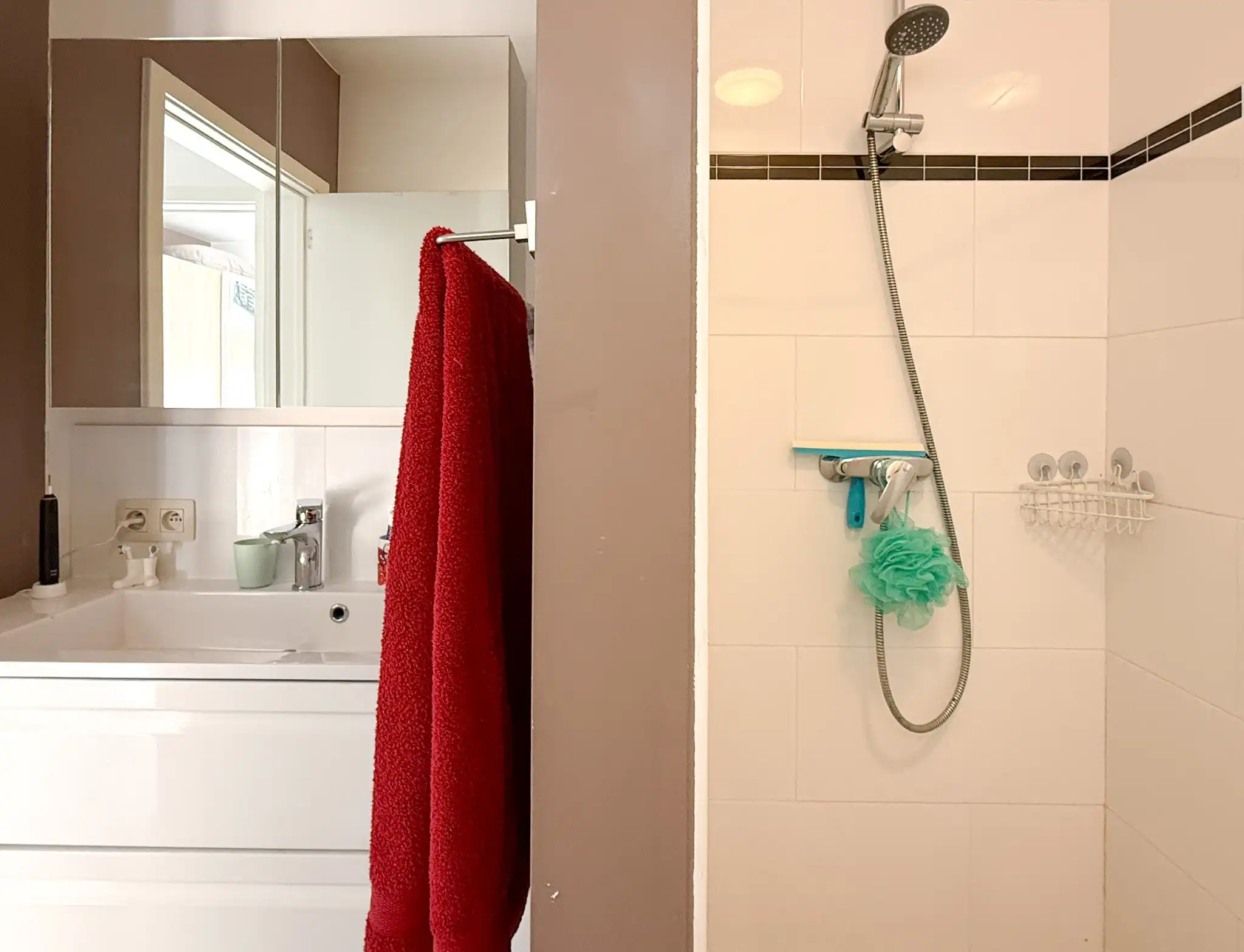 Mooi éénslaapkamer appartement nabij het centrum met terras en autostaanplaats foto 7