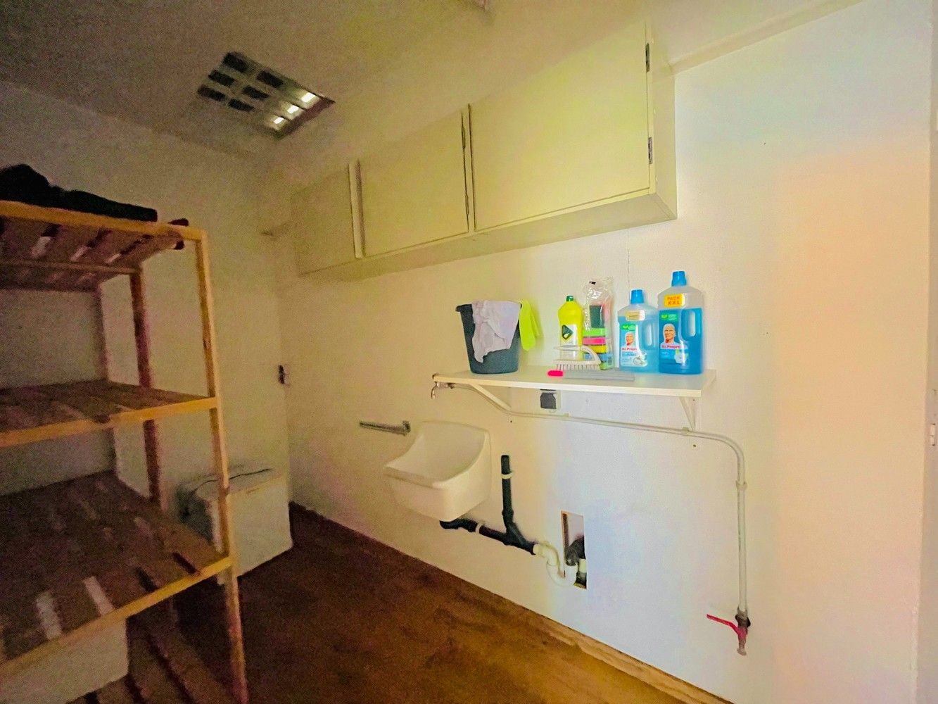 Brugge centrum, met zicht op Potterierei, Tot in de puntjes verzorgd energiezuinig woonhuis , 1 slaapkamer. foto 13