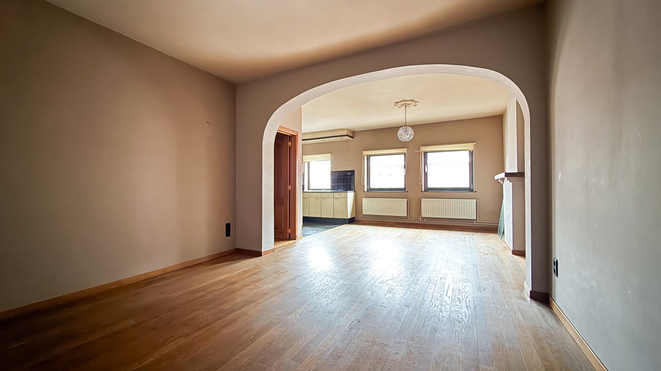 Handelspand met ingerichte bakkerij & appartement Wellen foto 31