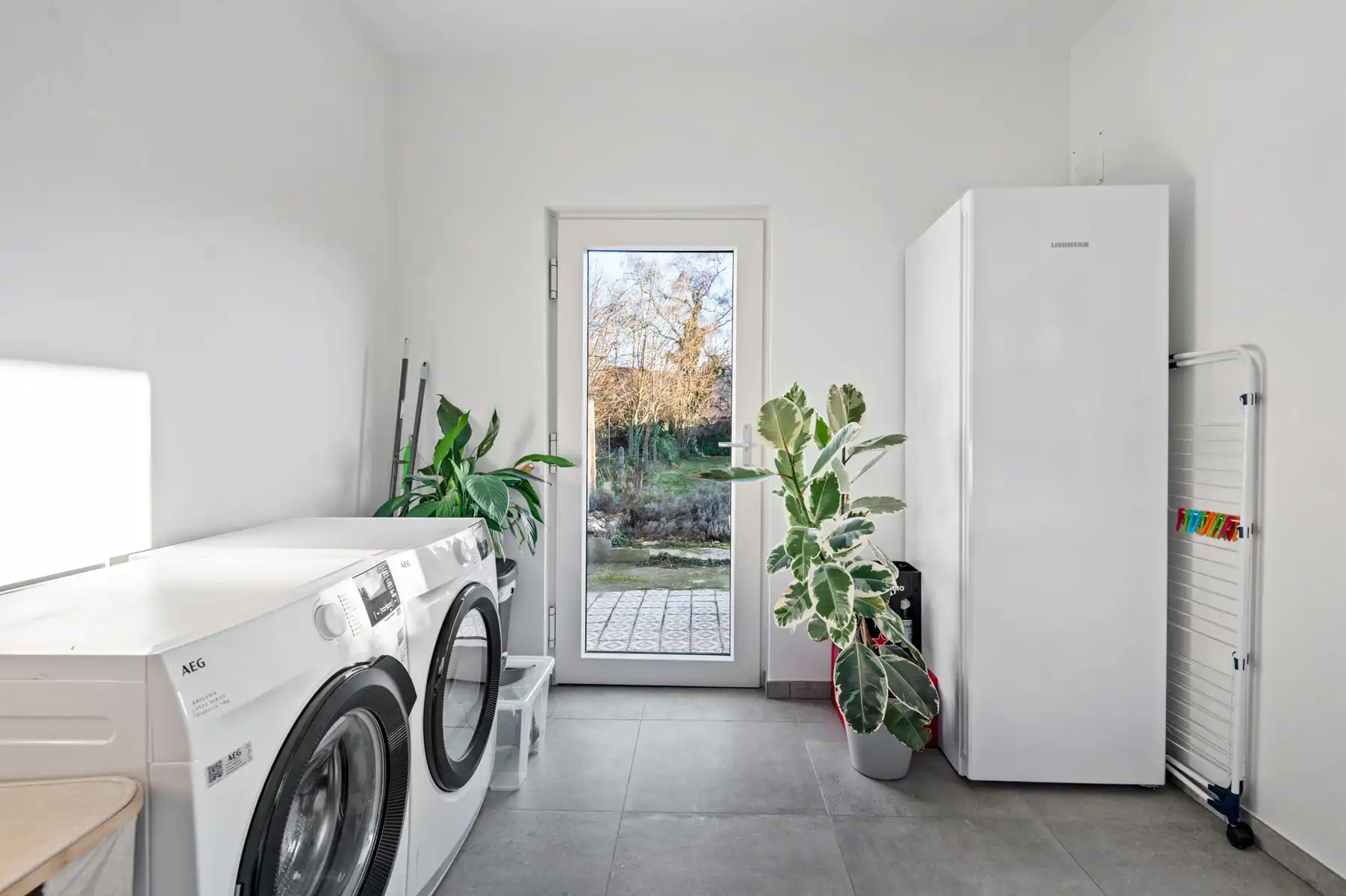 Karaktervolle gerenoveerde woning met 3 slaapkamers en tuin. foto 10