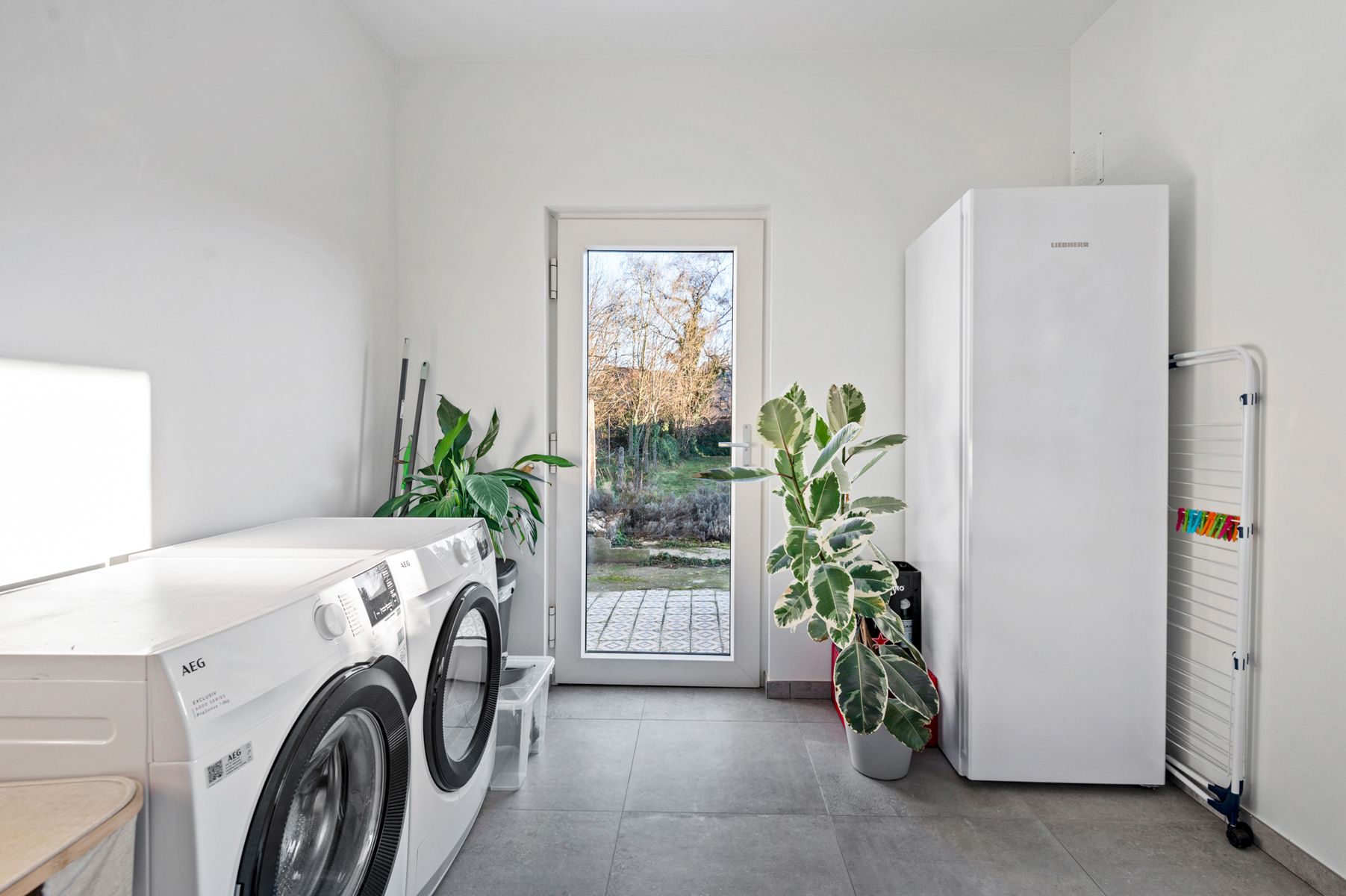 Karaktervolle gerenoveerde woning met 3 slaapkamers en tuin. foto 8