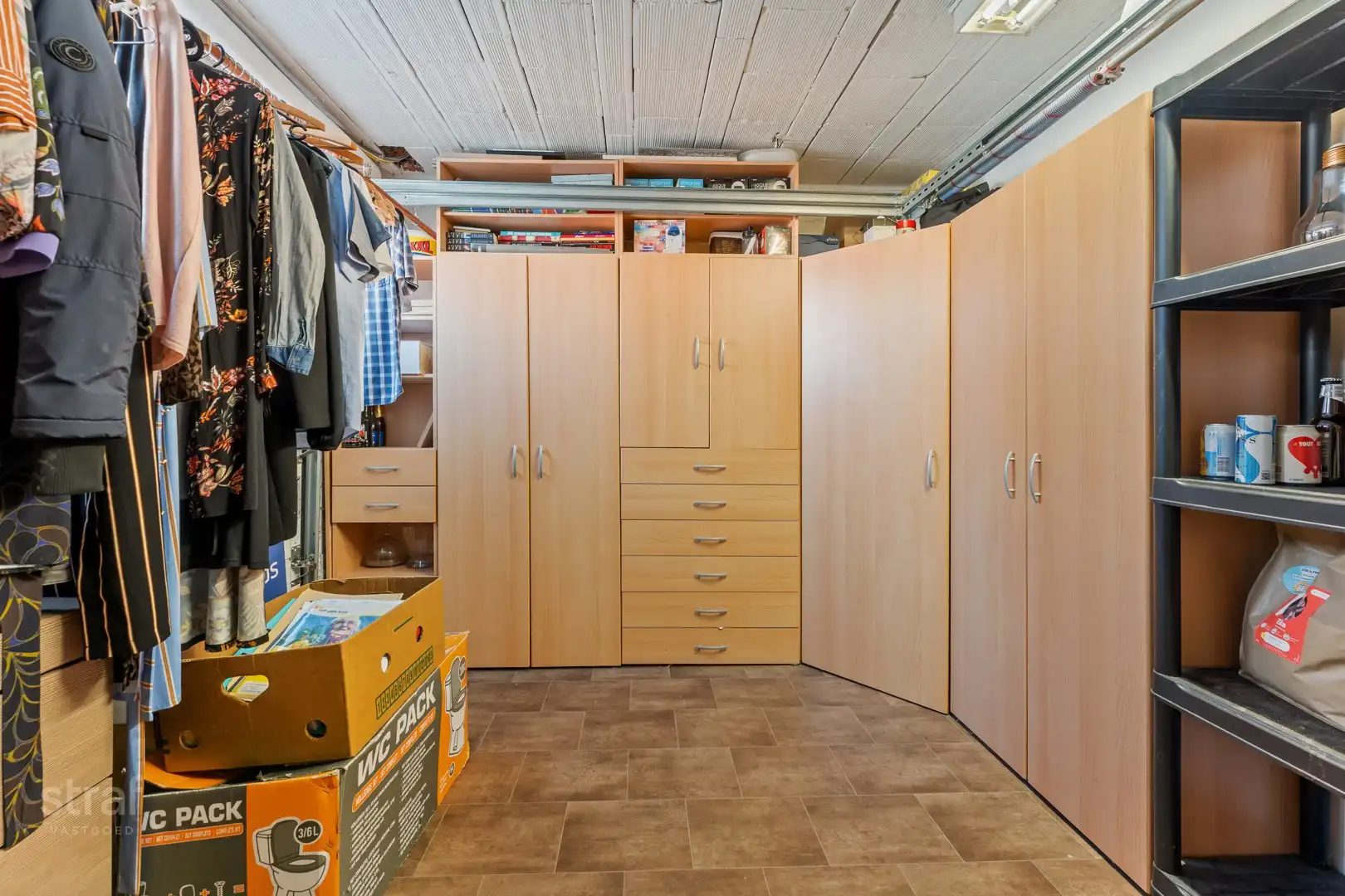 Ruime gezinswoning met 4 slaapkamers, 2 badkamers en tuin foto 16