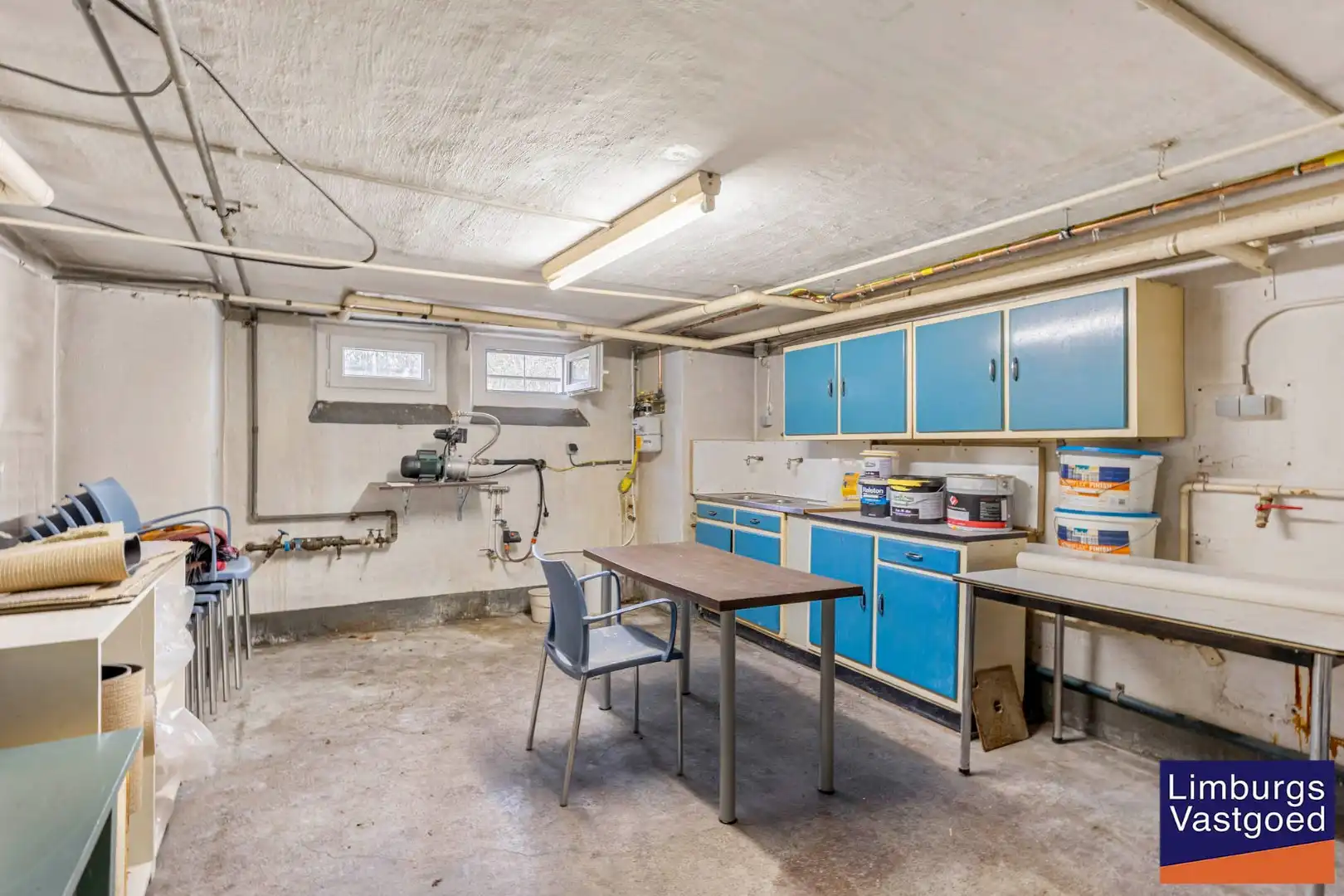 Woonhuis met  praktijkruimte te Waterschei, op een perceel van 6a80ca te Genk foto 27