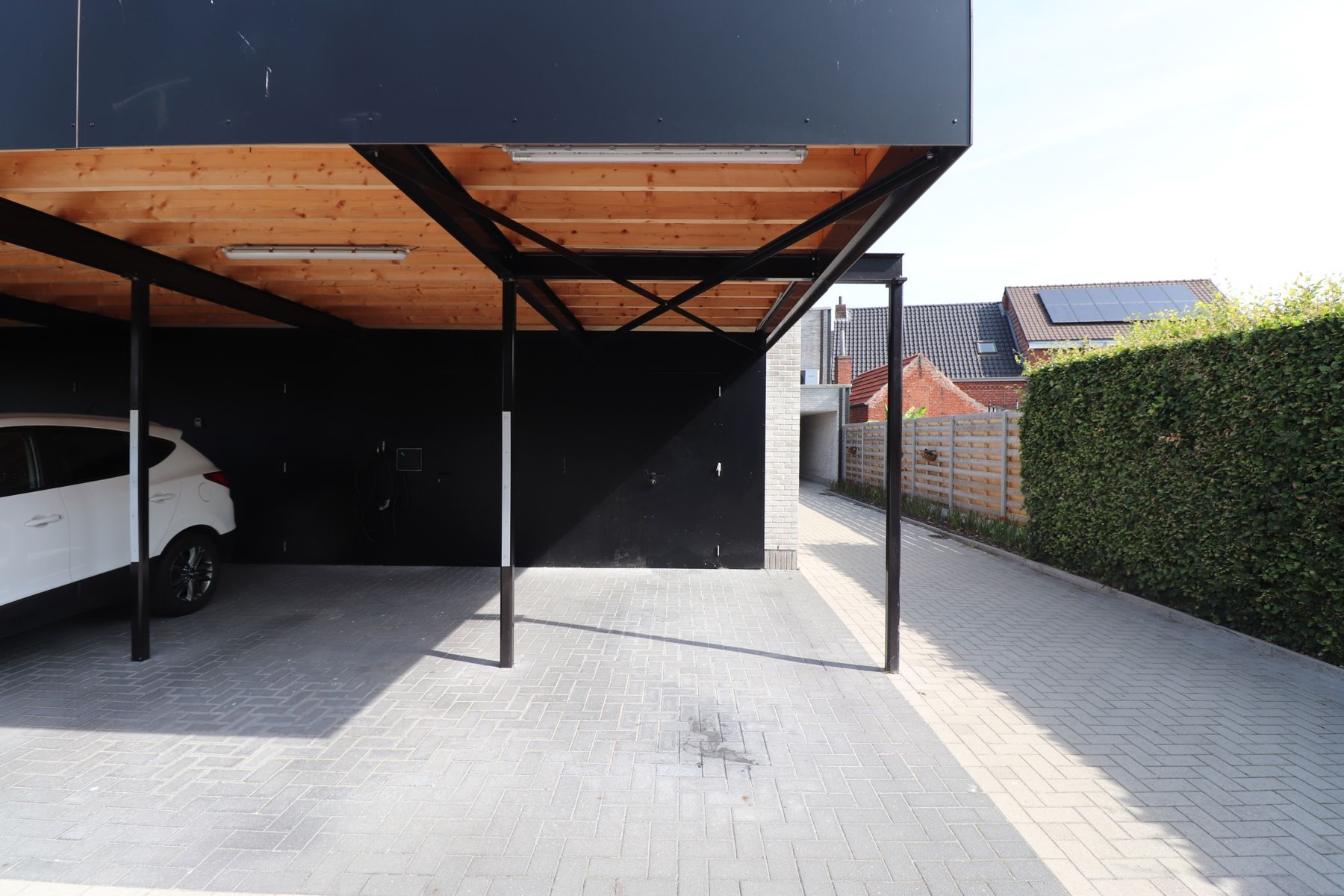 Recent 2-slaapkamerappartement 1ste verdieping links met lift, autostaanplaats en berging. foto 14