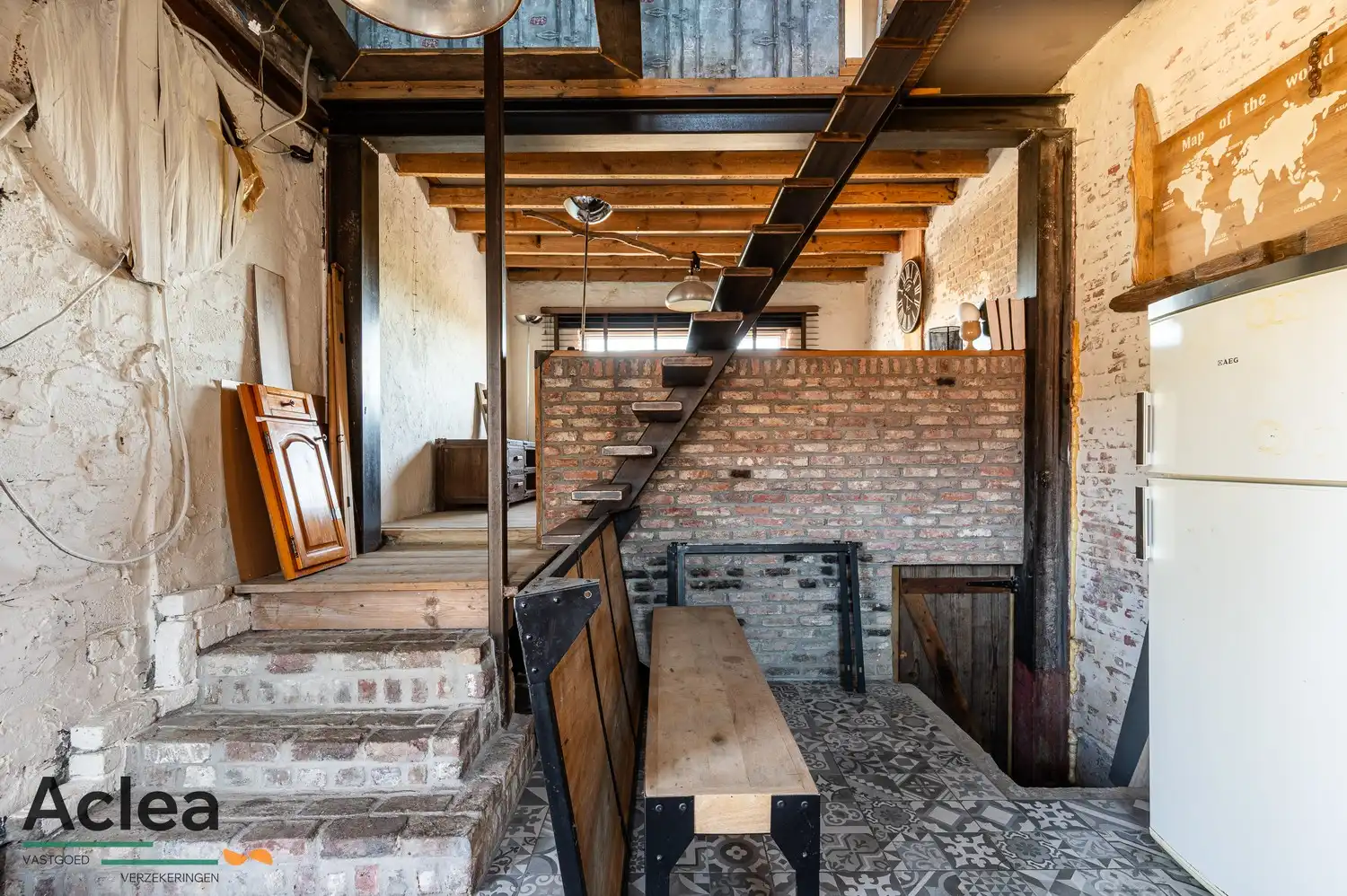 Volledig te renoveren woning met uitbreidingsmogelijkheden en open zichten foto 8