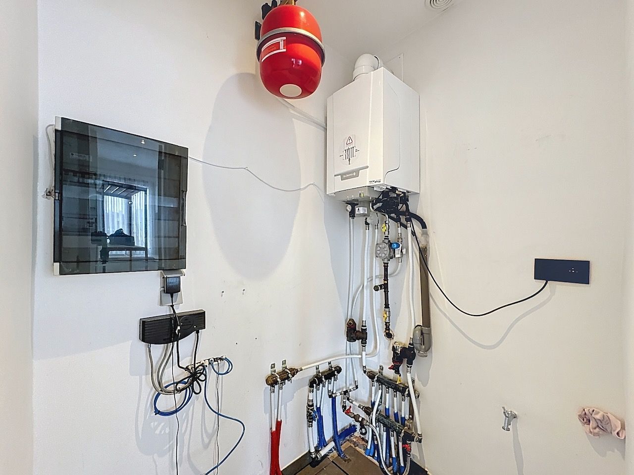 Lichtrijk één slaapkamer appartement met uitzonderlijk ruim west gericht terras. foto 17