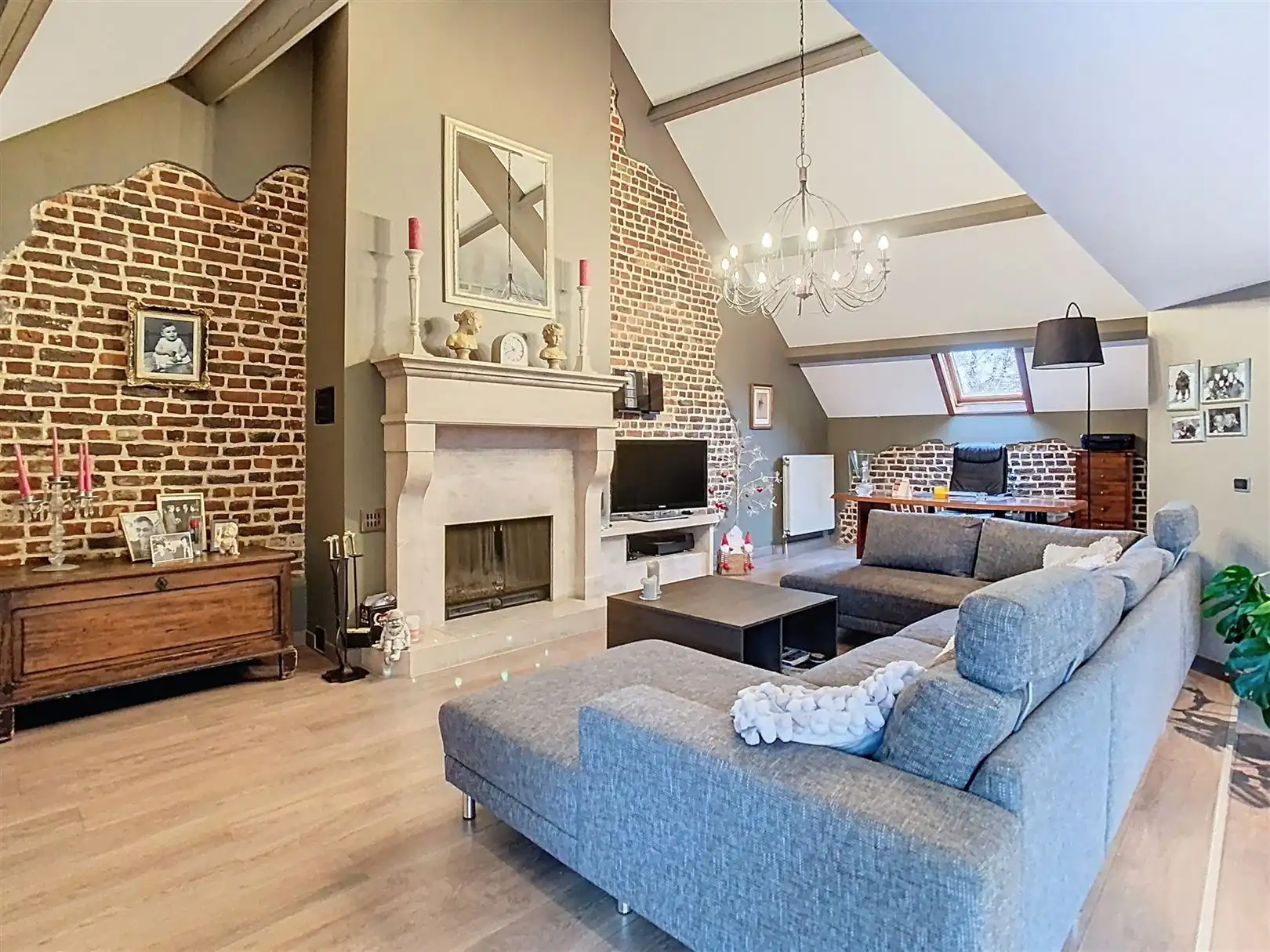 Gebouw met ruim 4 slaapkamer appartement en gelijkvloerse handelszaak foto 21