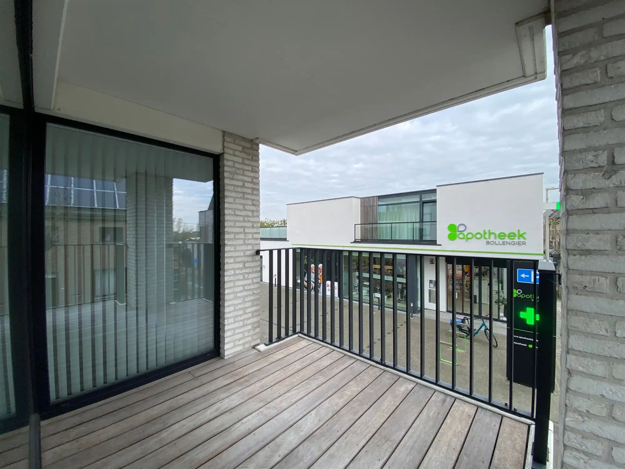 Tweeslaapkamer appartement met grote garagebox  foto 7