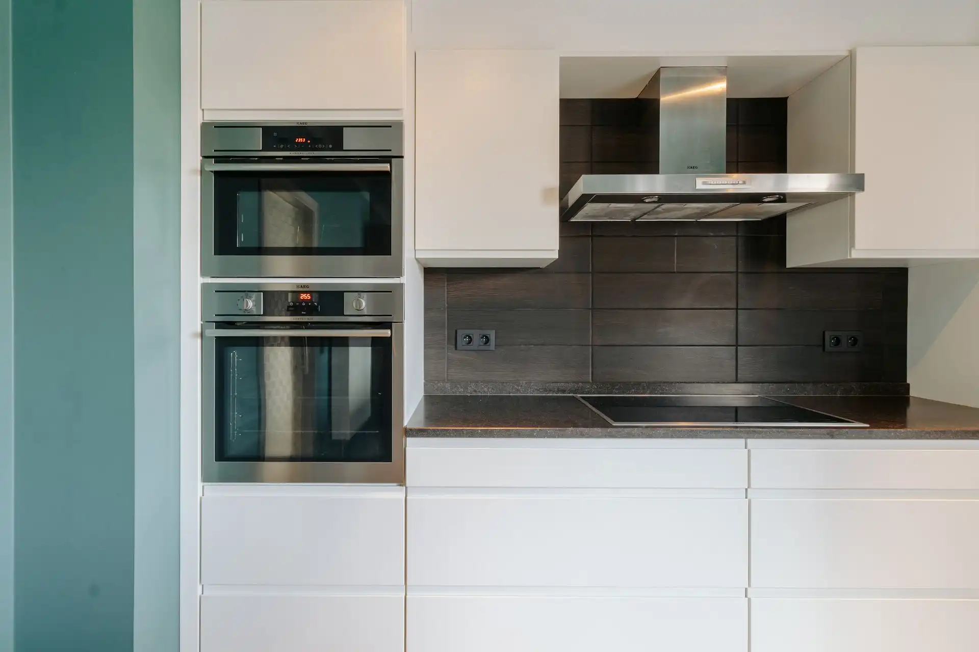 Unieke woning met magazijn in Boom foto 10