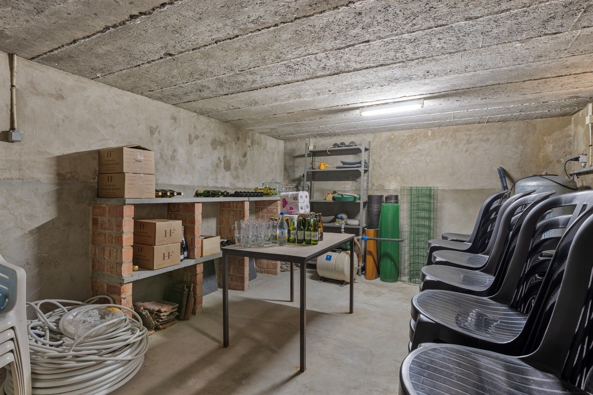 Rustig gelegen landhuis met 6 kamers foto 22