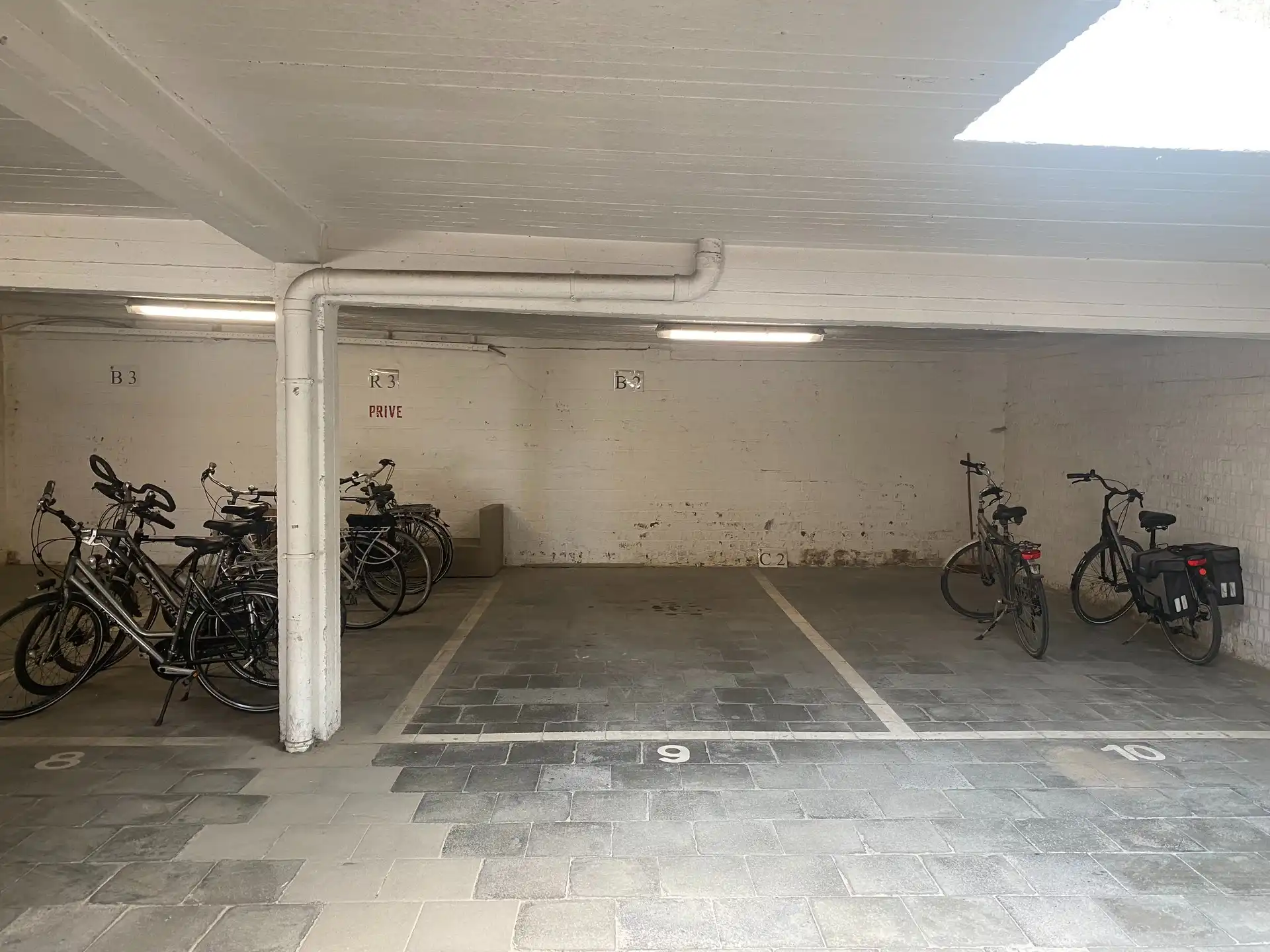 Gemeubeld: ruim appartement vlakbij zee! foto 15
