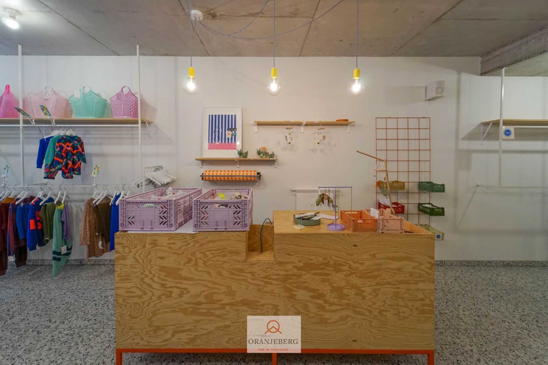 Gerenoveerd handelspand vlakbij Vrijdagsmarkt foto 8