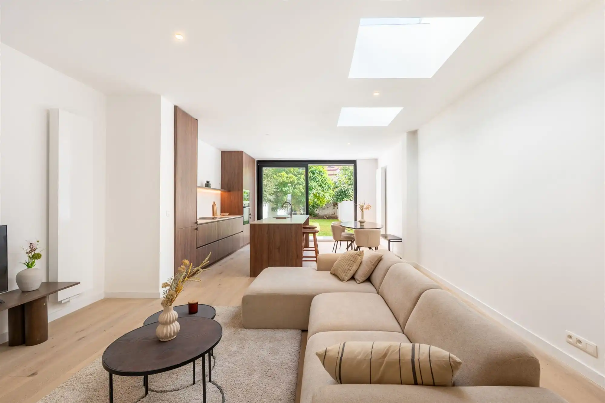 Gerenoveerde woning aan het Boelaerpark met tuin en garage foto 2