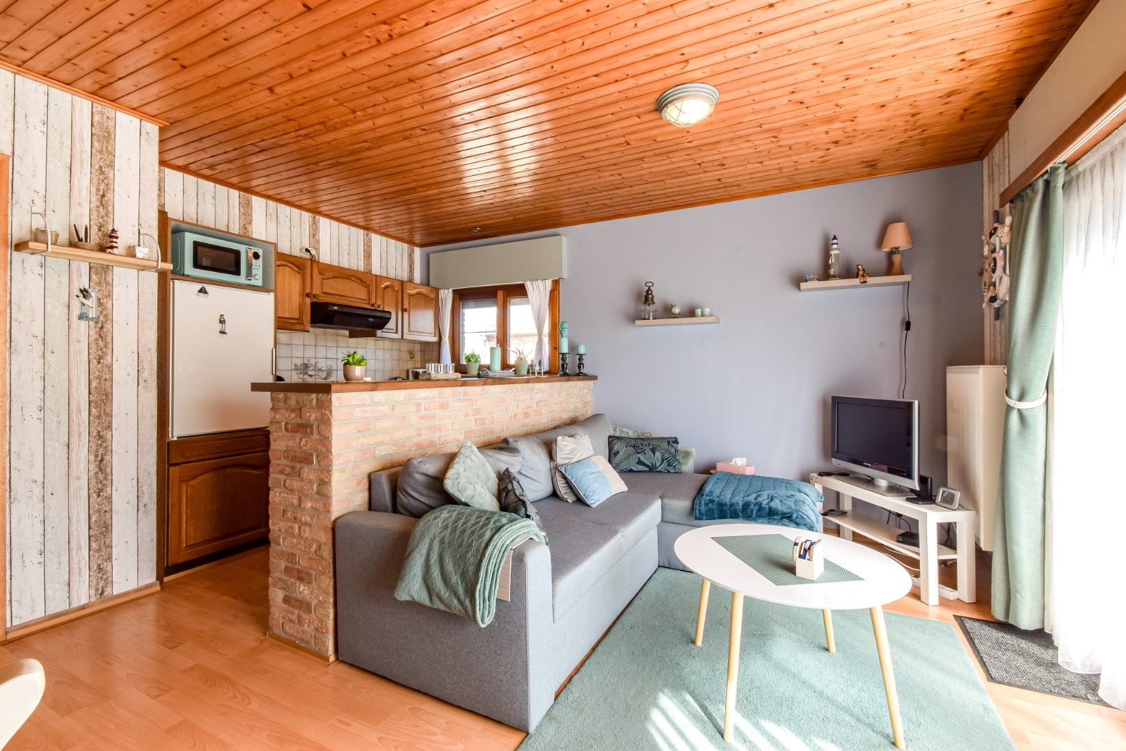 Gezellige vakantiewoning met twee slaapkamers en prachtige tuin in het Kristinapark foto 5